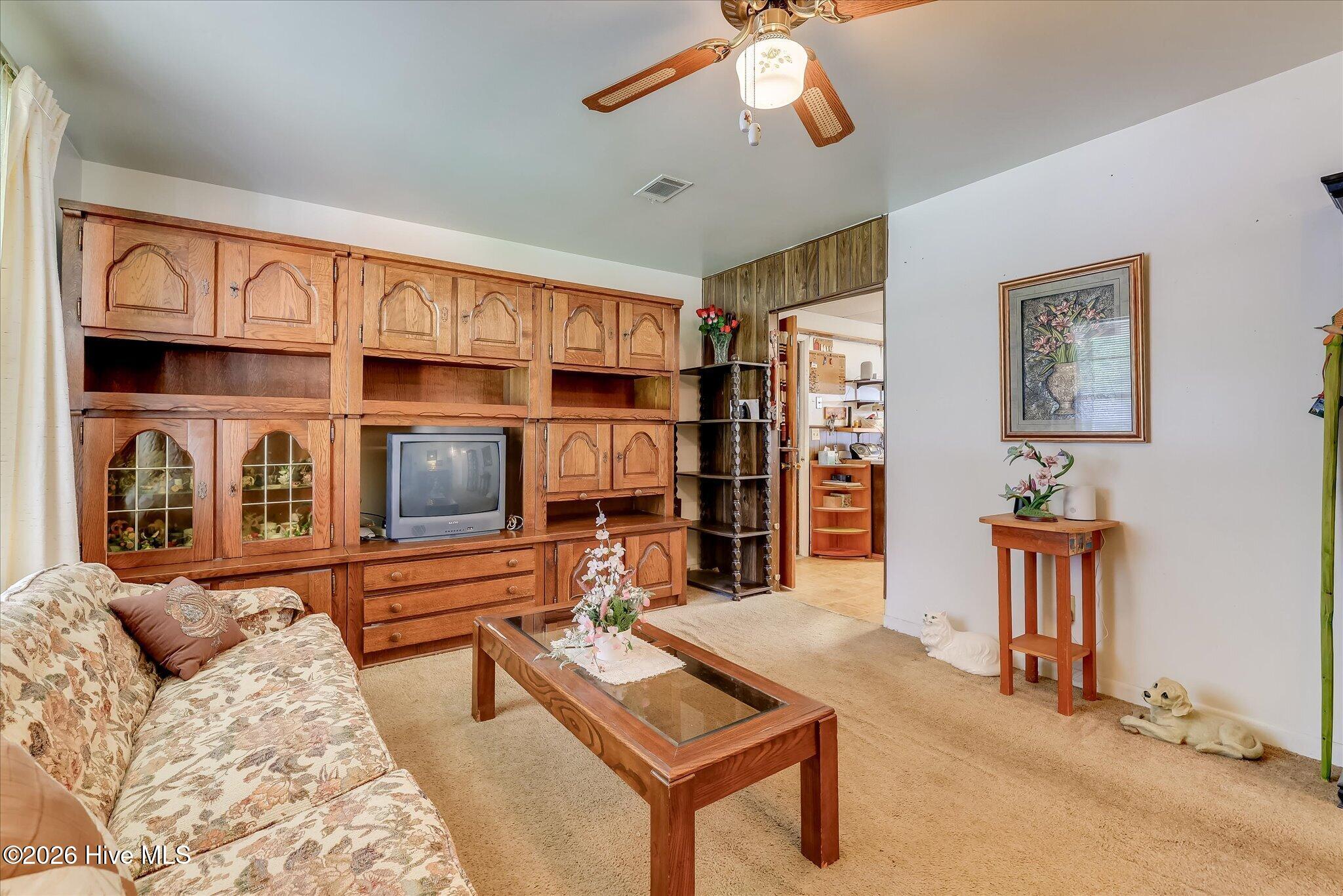 3540 Jonathan Circle Property Photo 7