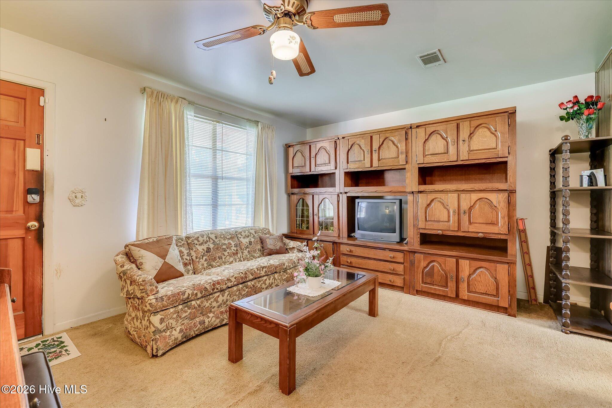 3540 Jonathan Circle Property Photo 8