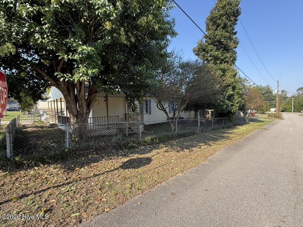 20 Robinson Street Property Photo 18