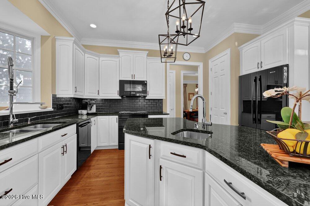2213 Fox Hunt Lane Property Photo 20
