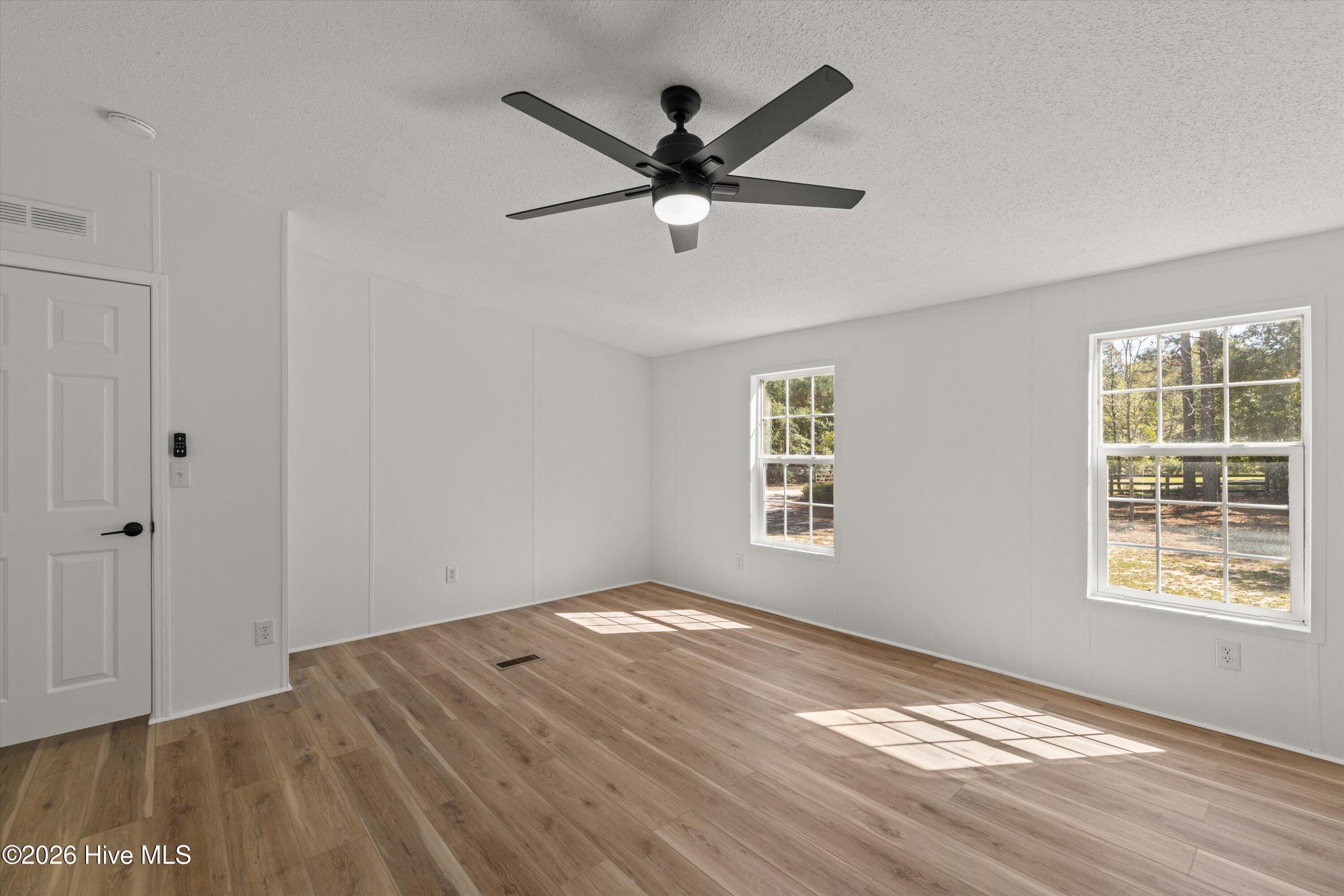 34 Starling Court Property Photo 36