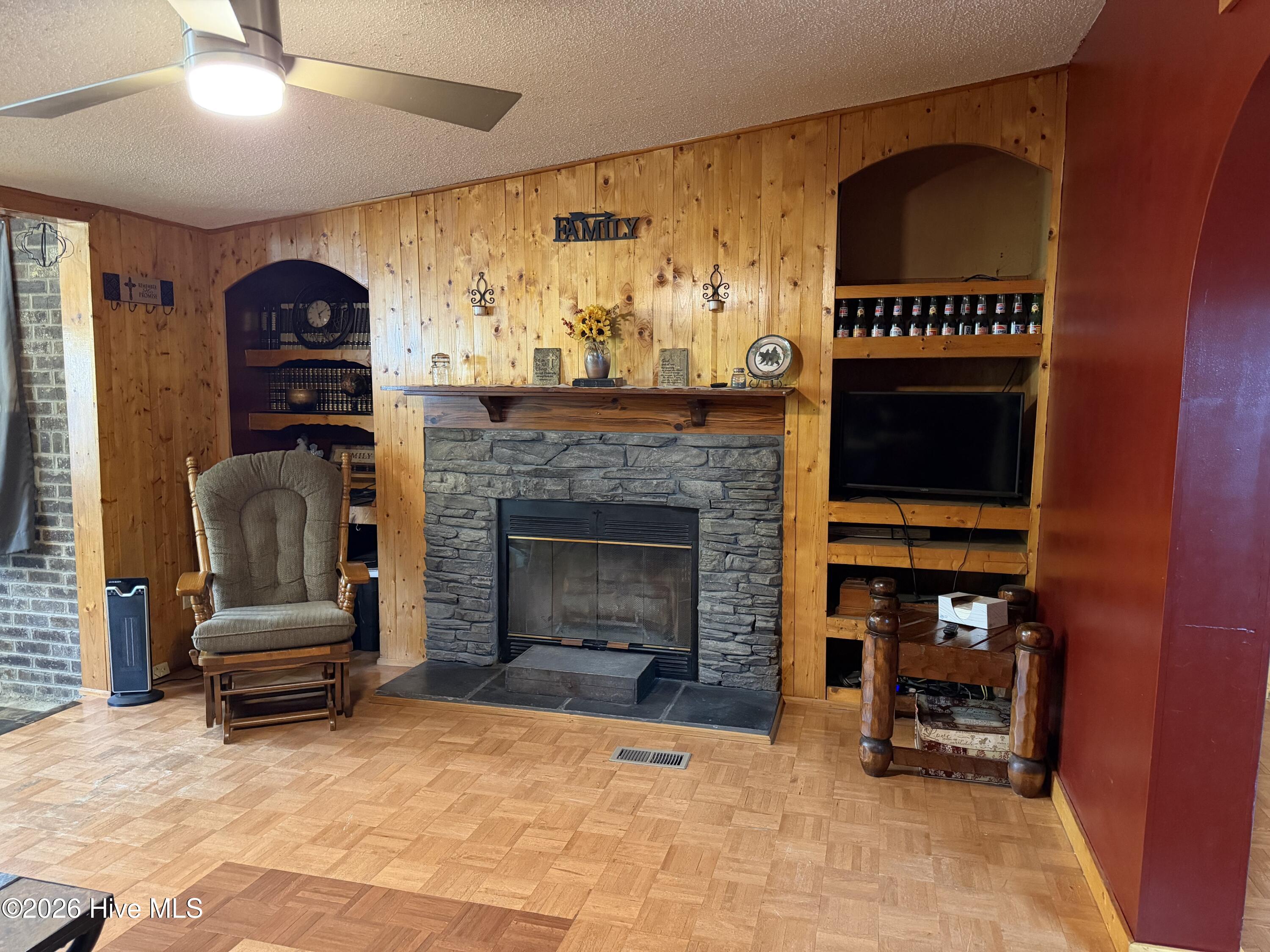 8801 Johns Mill Road Property Photo 10