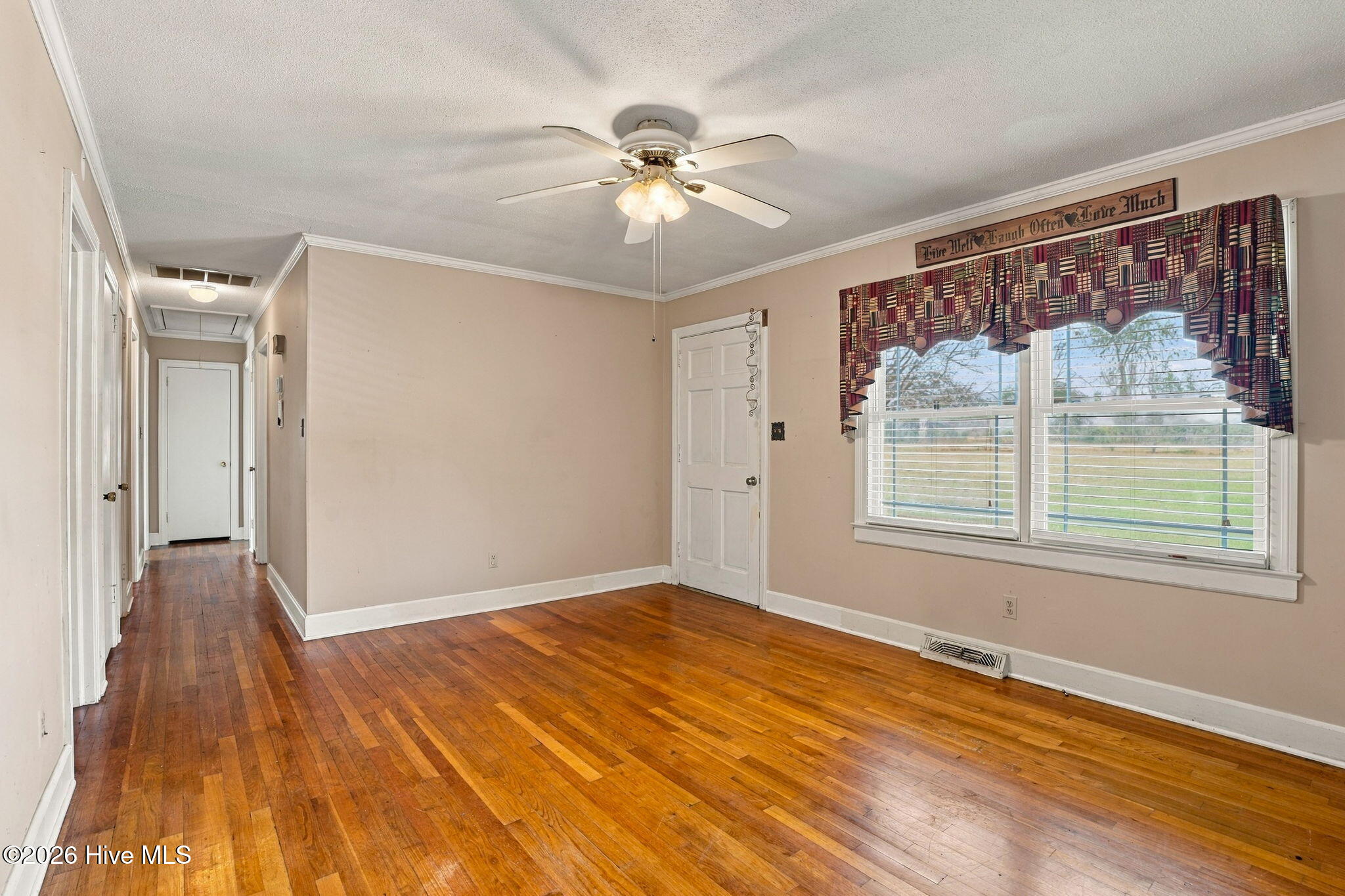 604 N Saratoga Street Property Photo 6