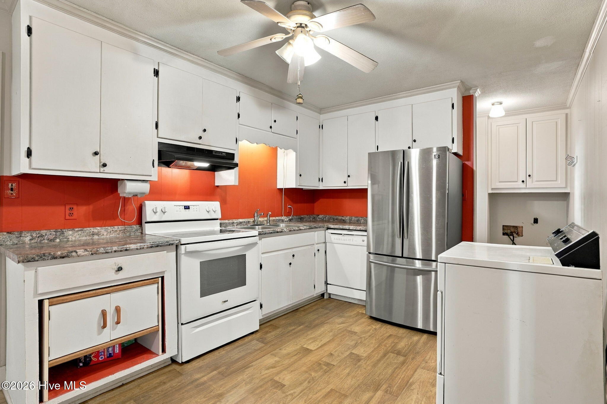 604 N Saratoga Street Property Photo 12