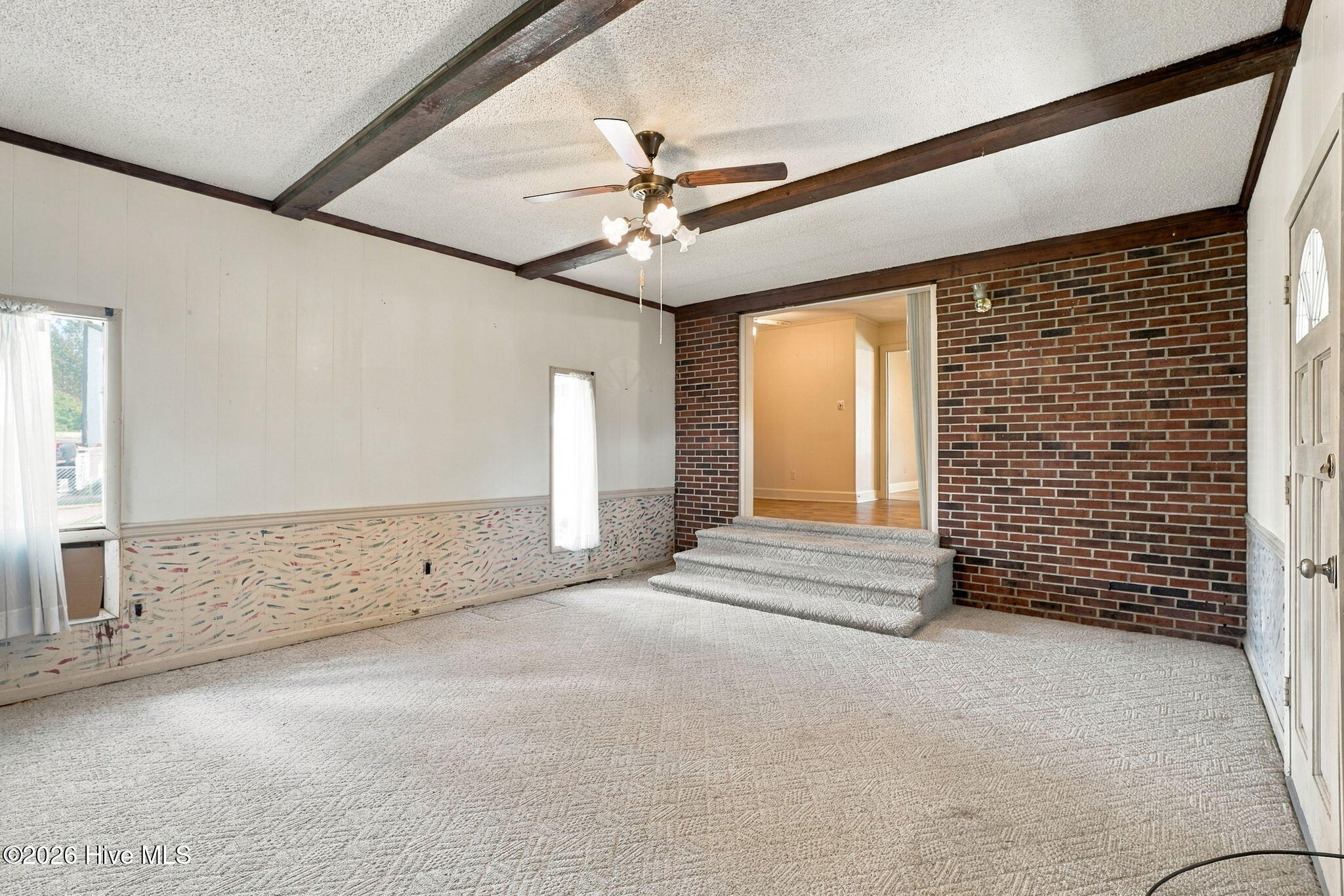604 N Saratoga Street Property Photo 16