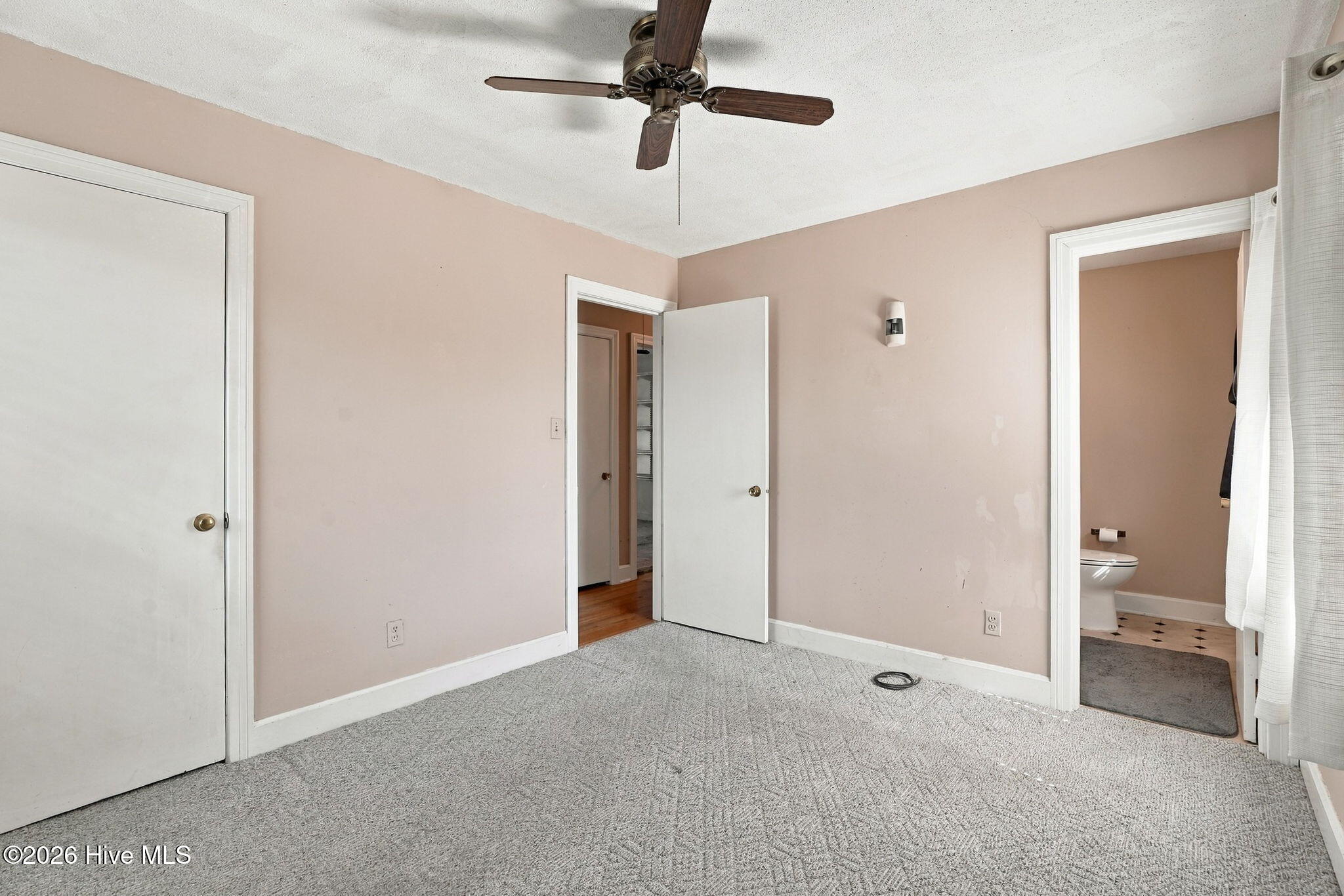 604 N Saratoga Street Property Photo 20