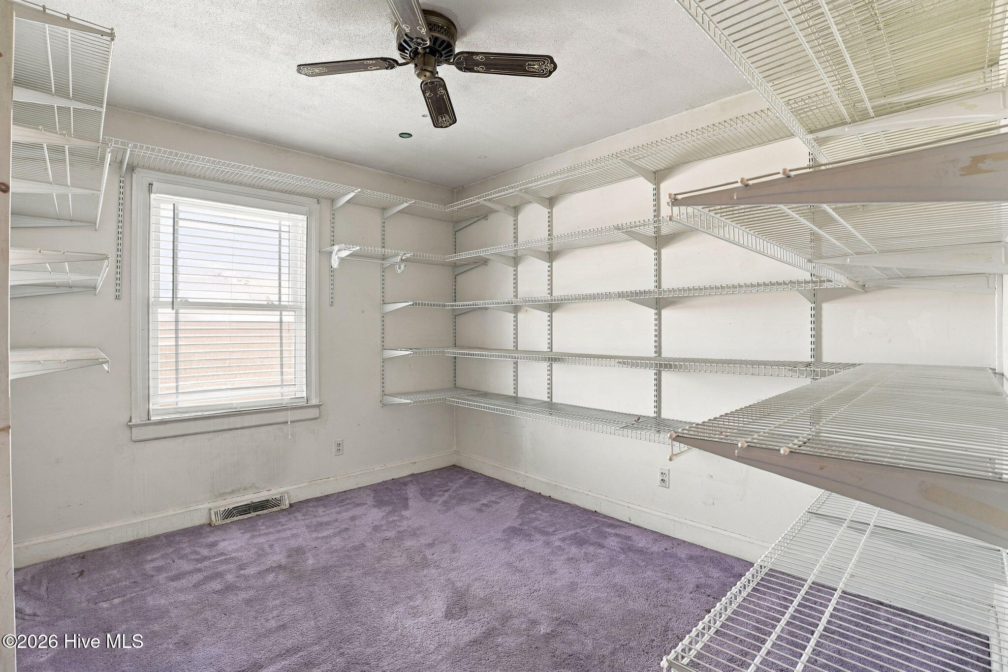 604 N Saratoga Street Property Photo 27