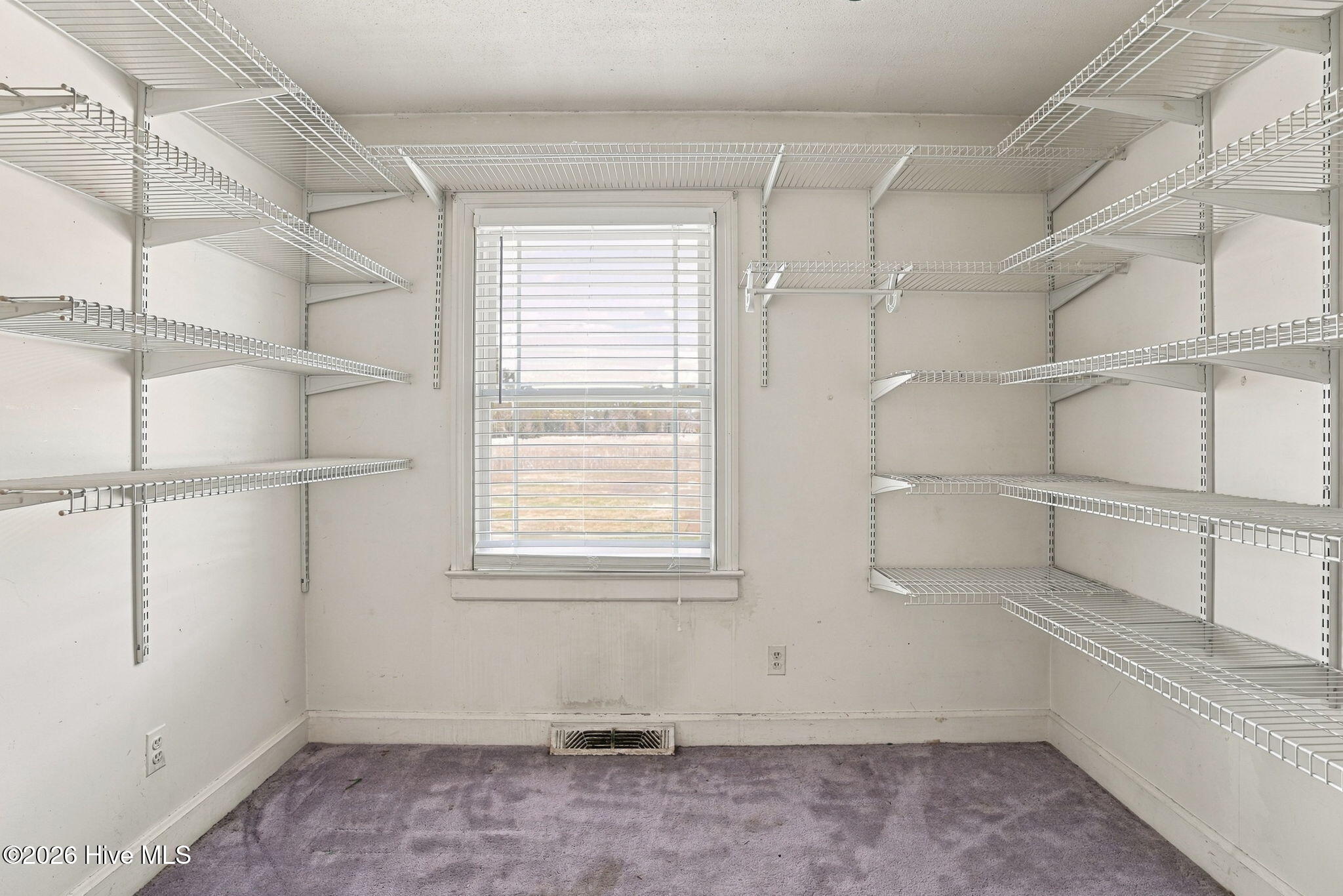 604 N Saratoga Street Property Photo 29