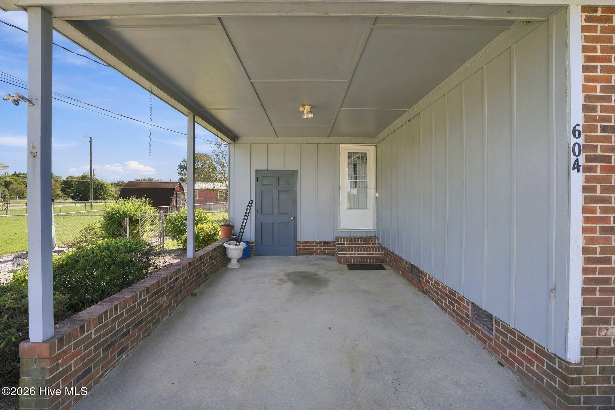604 N Saratoga Street Property Photo 33