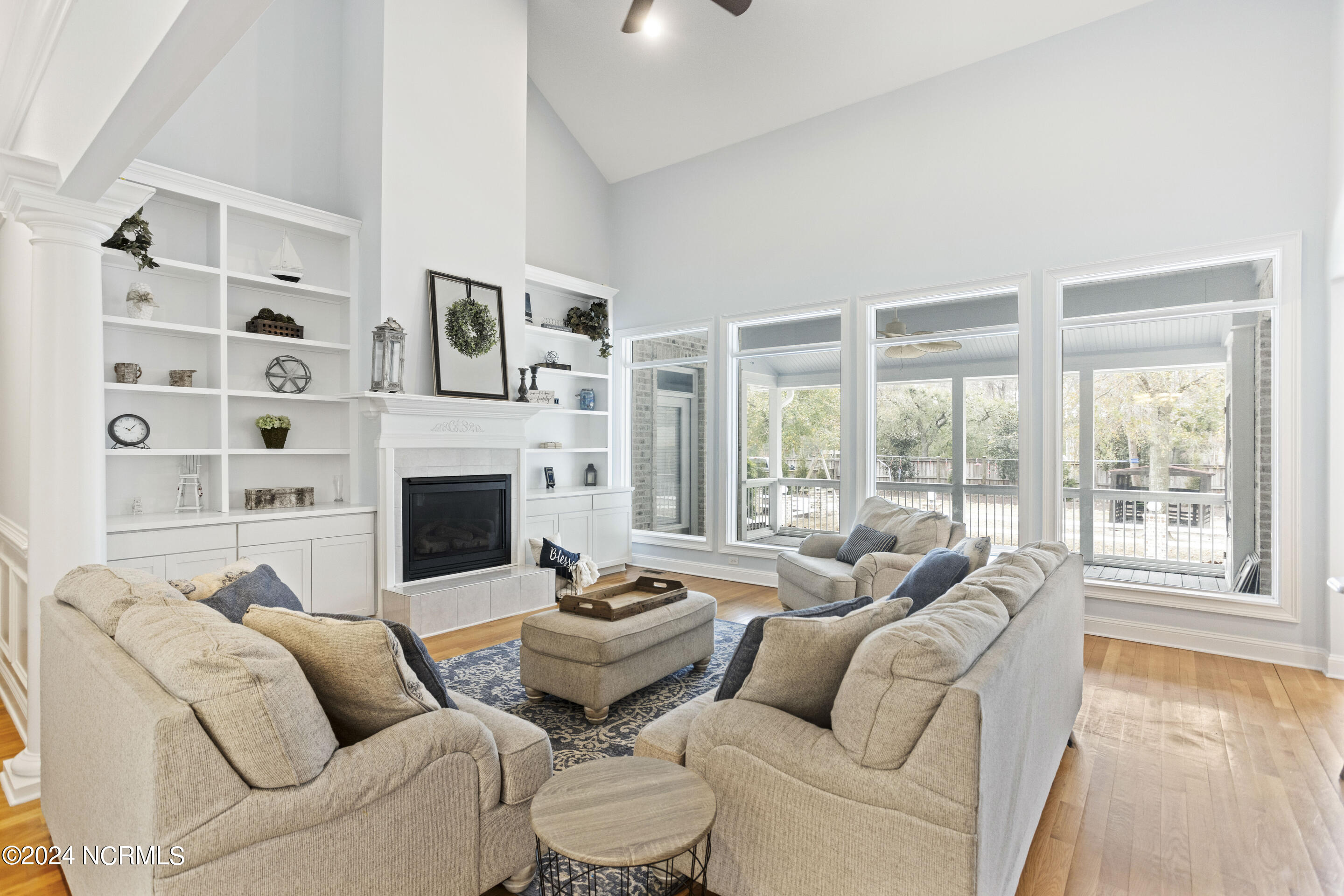 10213 Mariners Cove Court Property Photo 12