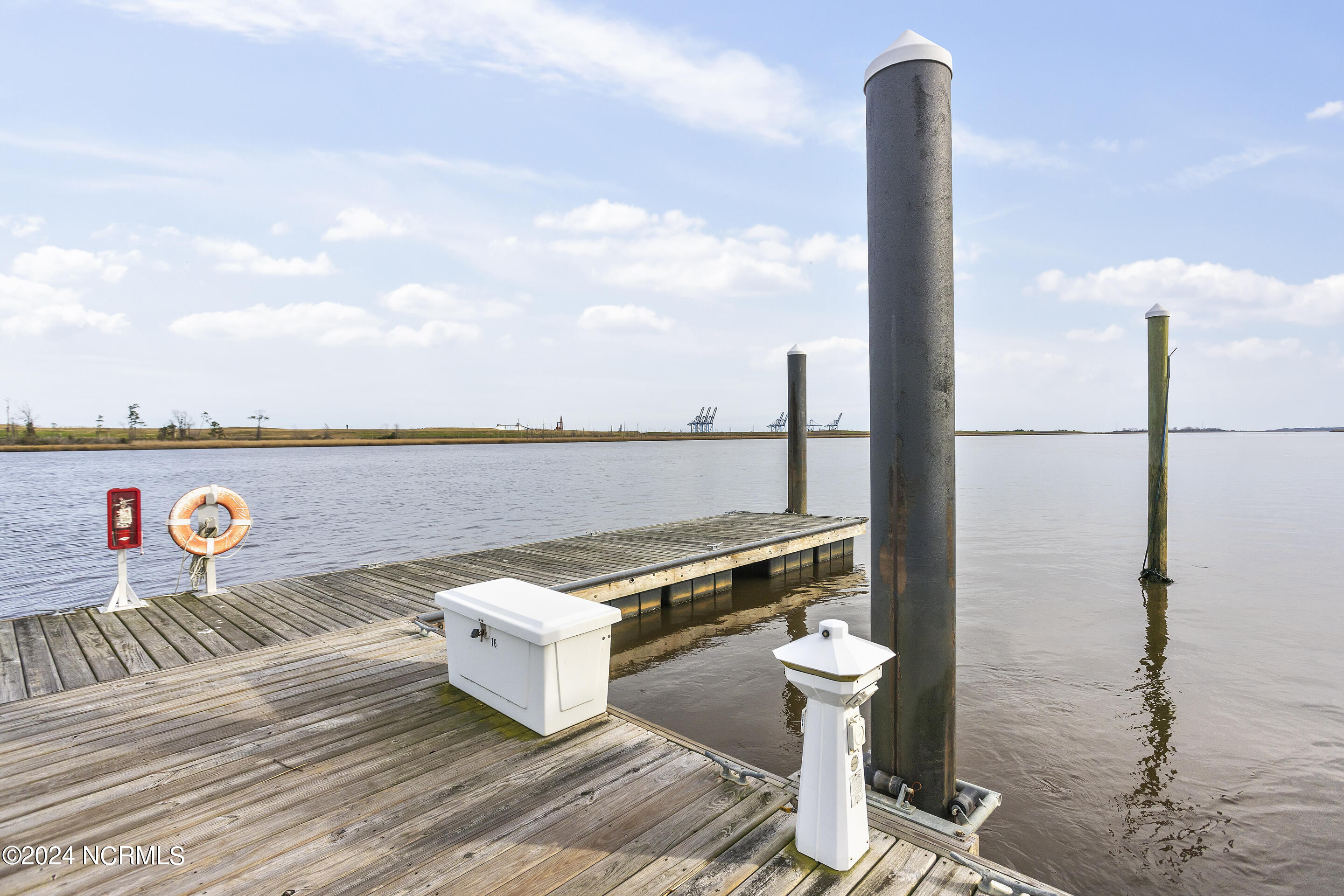 10213 Mariners Cove Court Property Photo 77