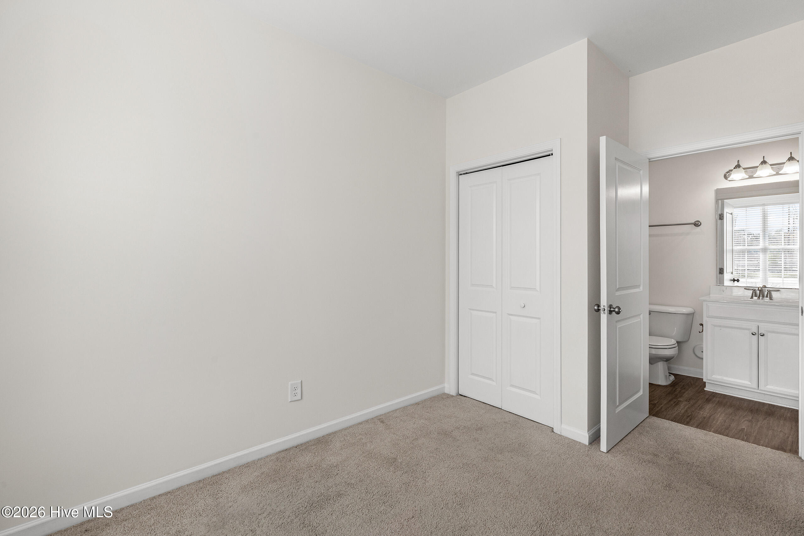 29 Dresser Lane Property Photo 12