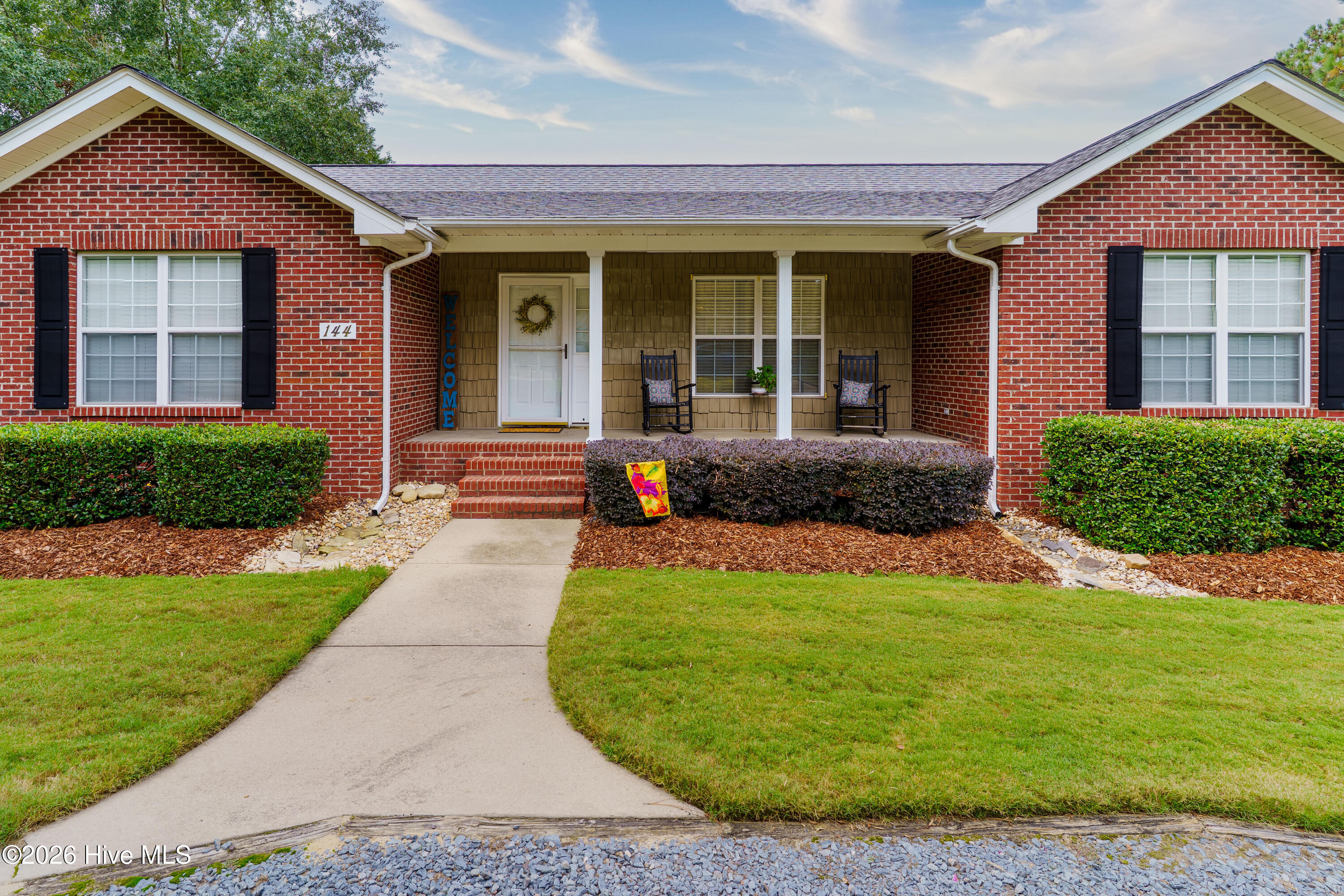 144 Edgewater Drive Property Photo 4