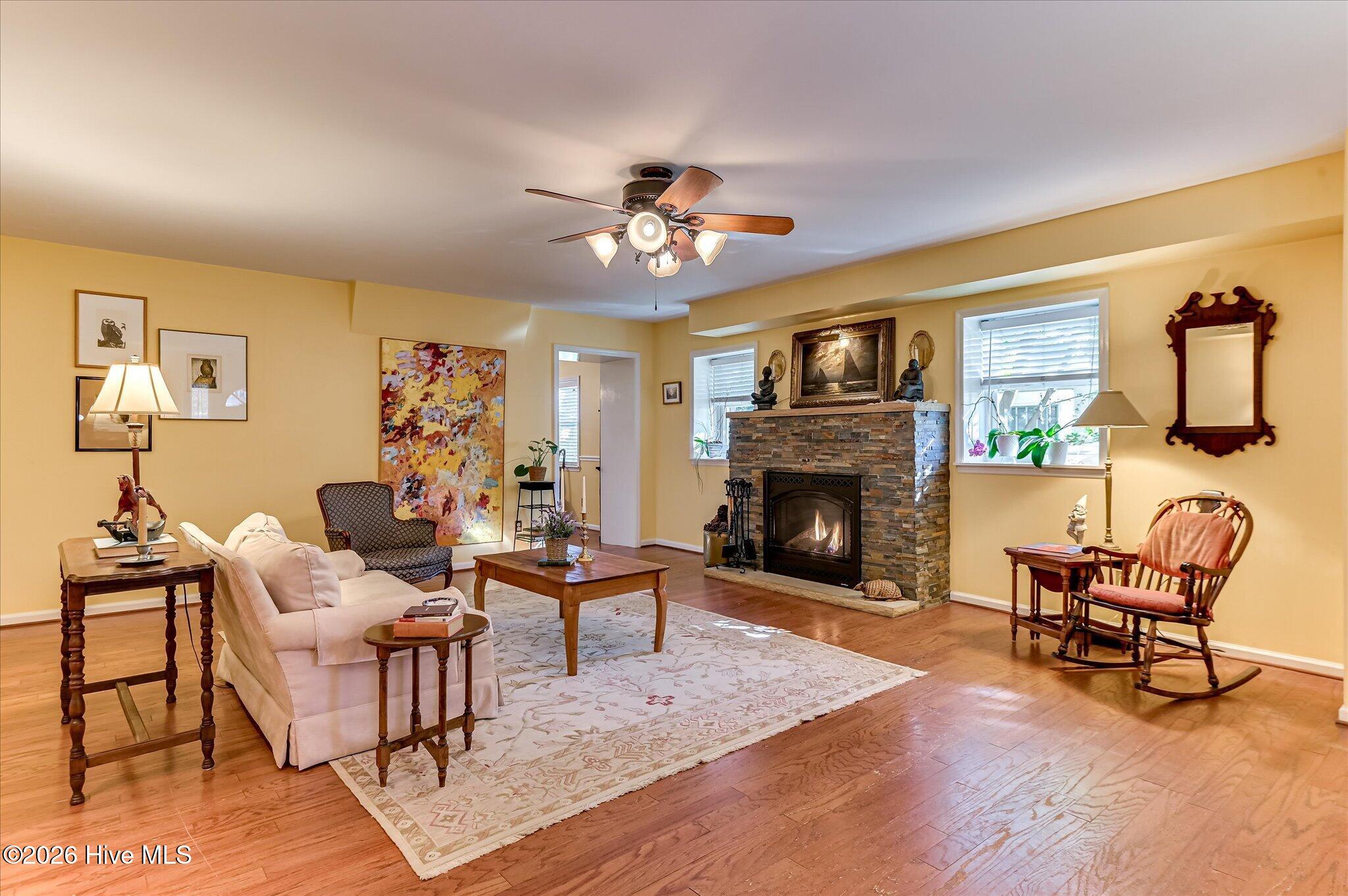 1106 Winter Street Property Photo 2