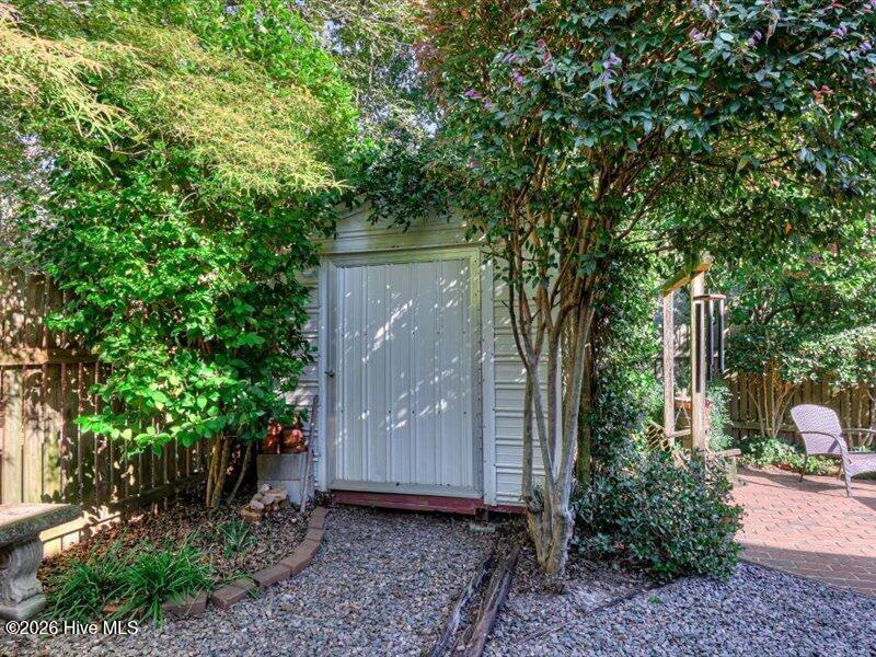 1106 Winter Street Property Photo 33