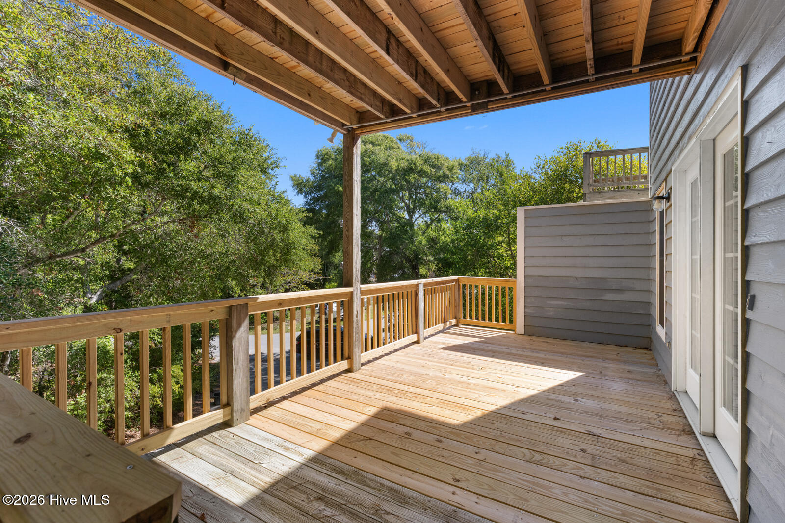 123 Jackson Avenue B Property Photo 5
