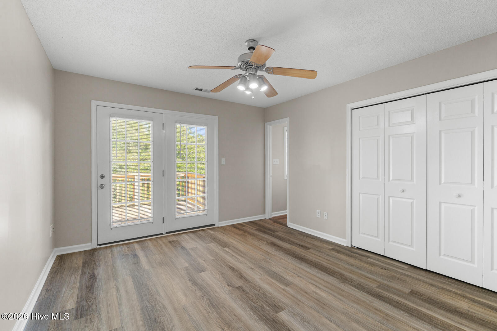 123 Jackson Avenue B Property Photo 20