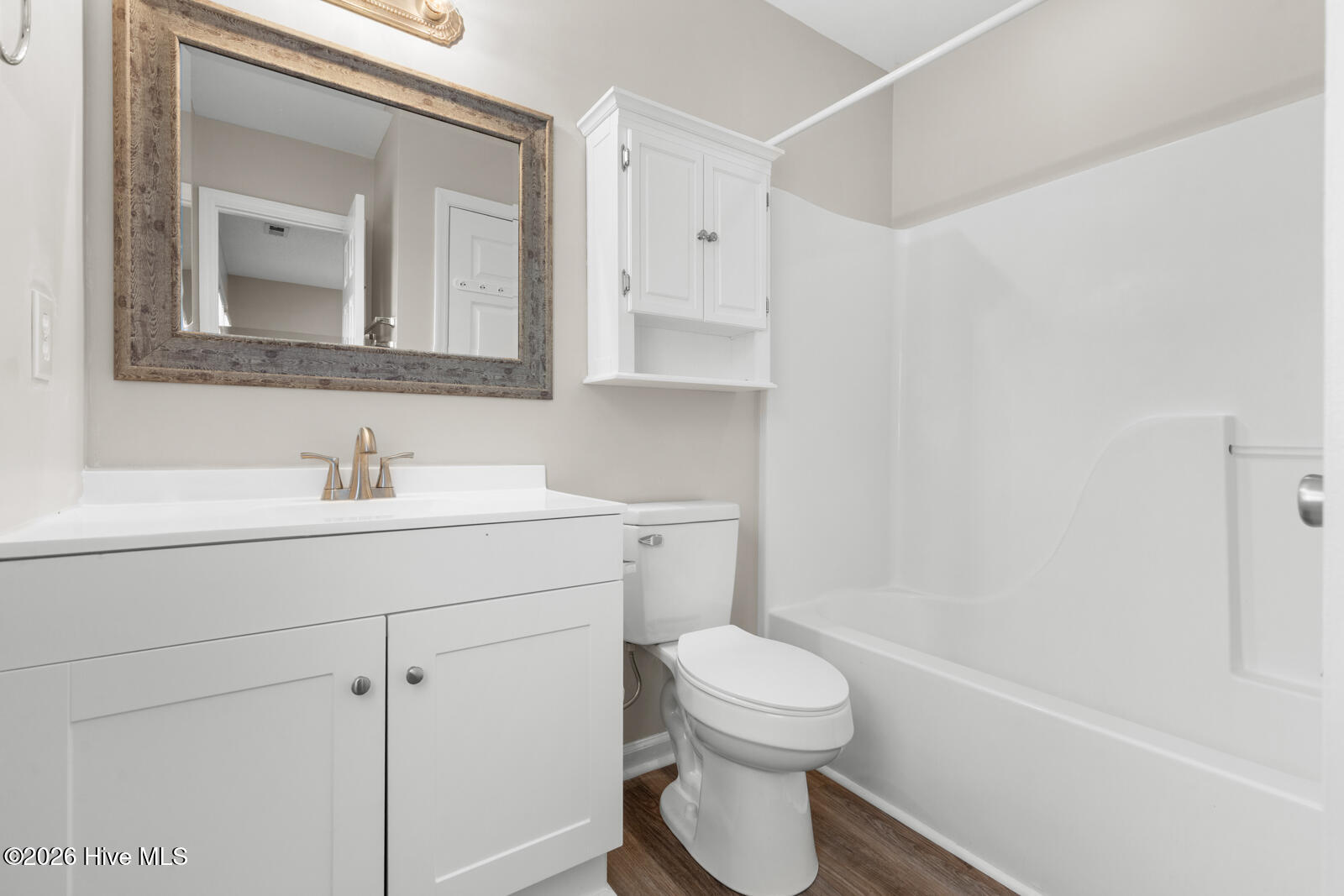 123 Jackson Avenue B Property Photo 22