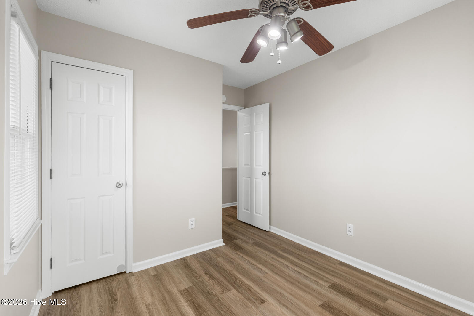 123 Jackson Avenue B Property Photo 27