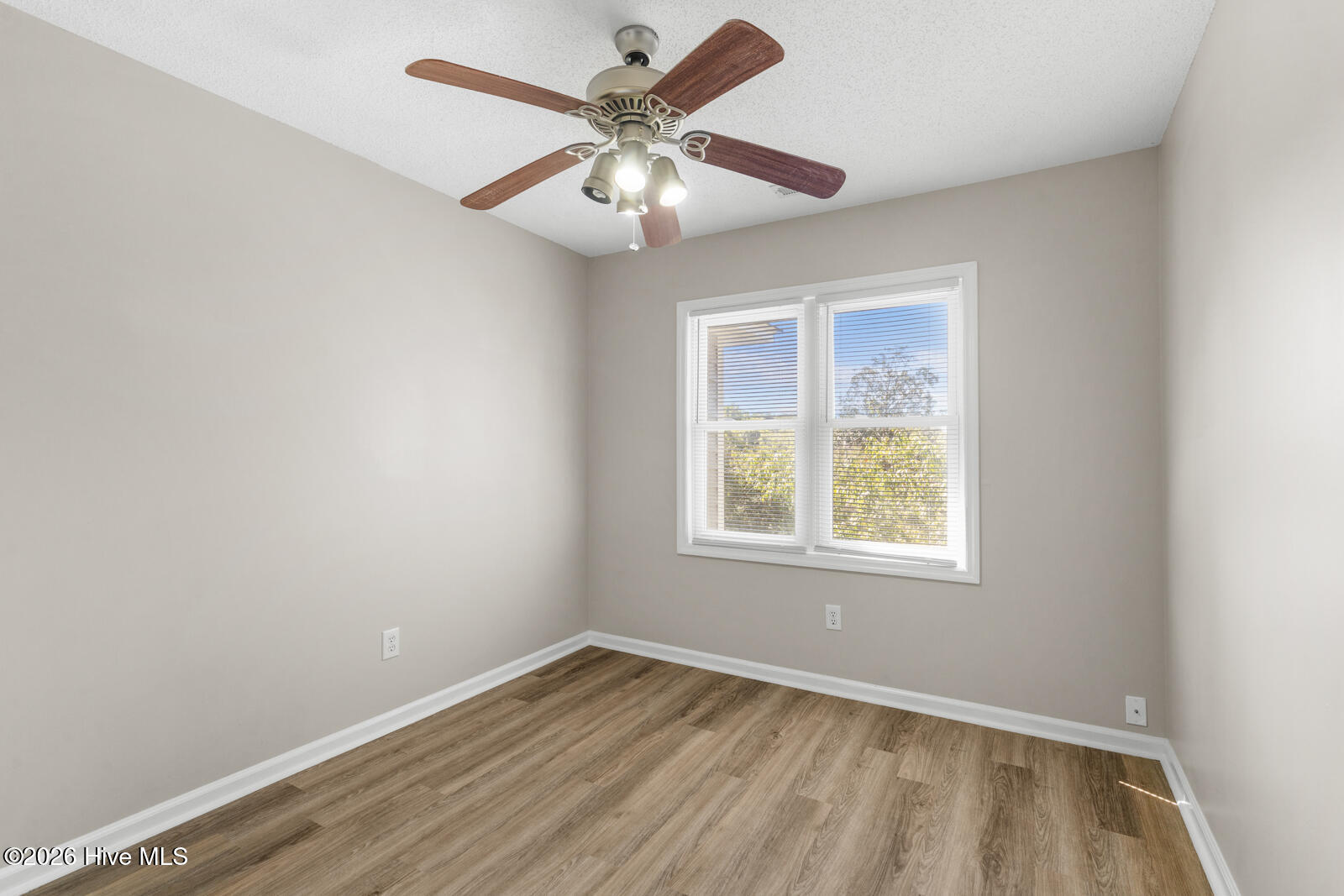 123 Jackson Avenue B Property Photo 28