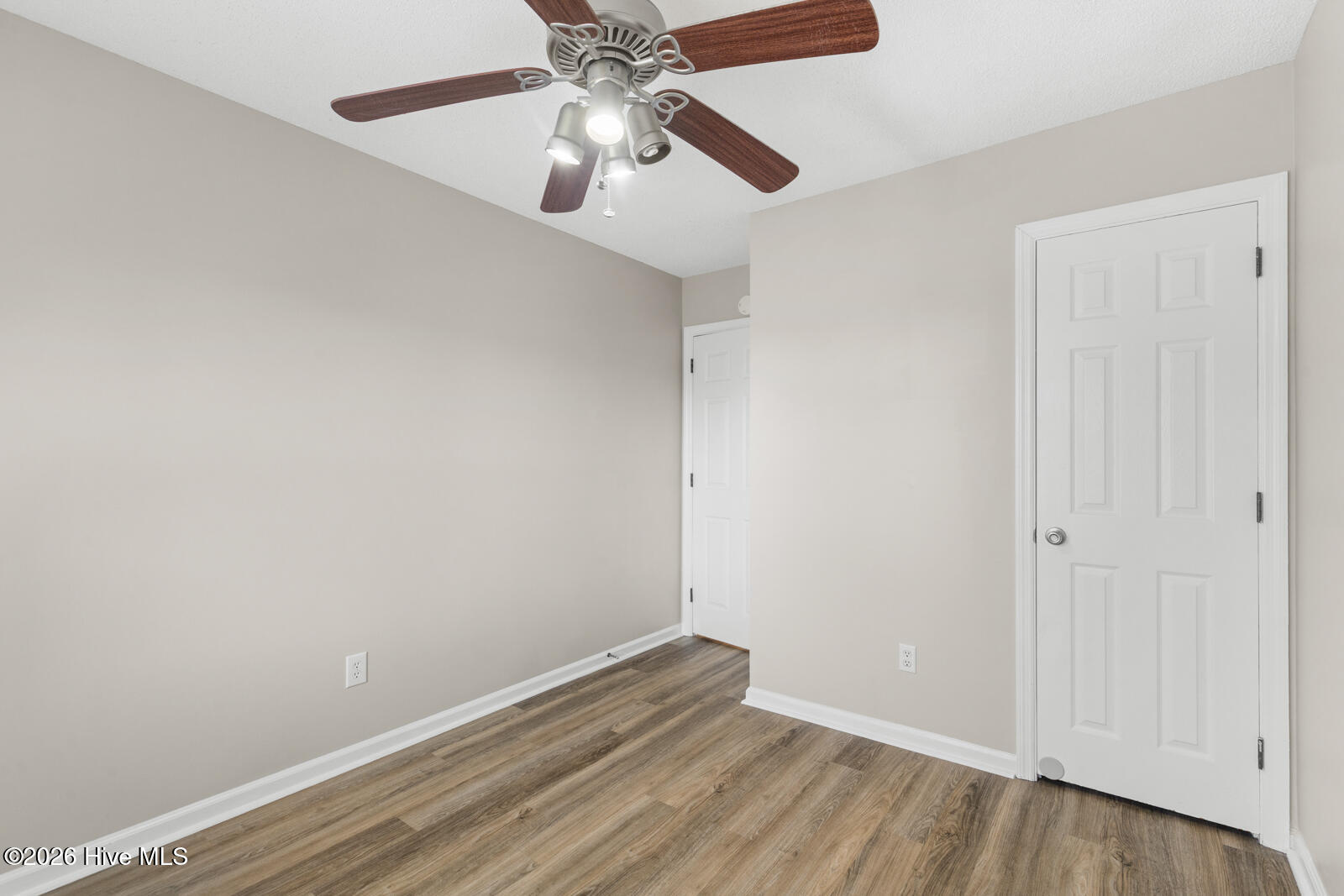 123 Jackson Avenue B Property Photo 29