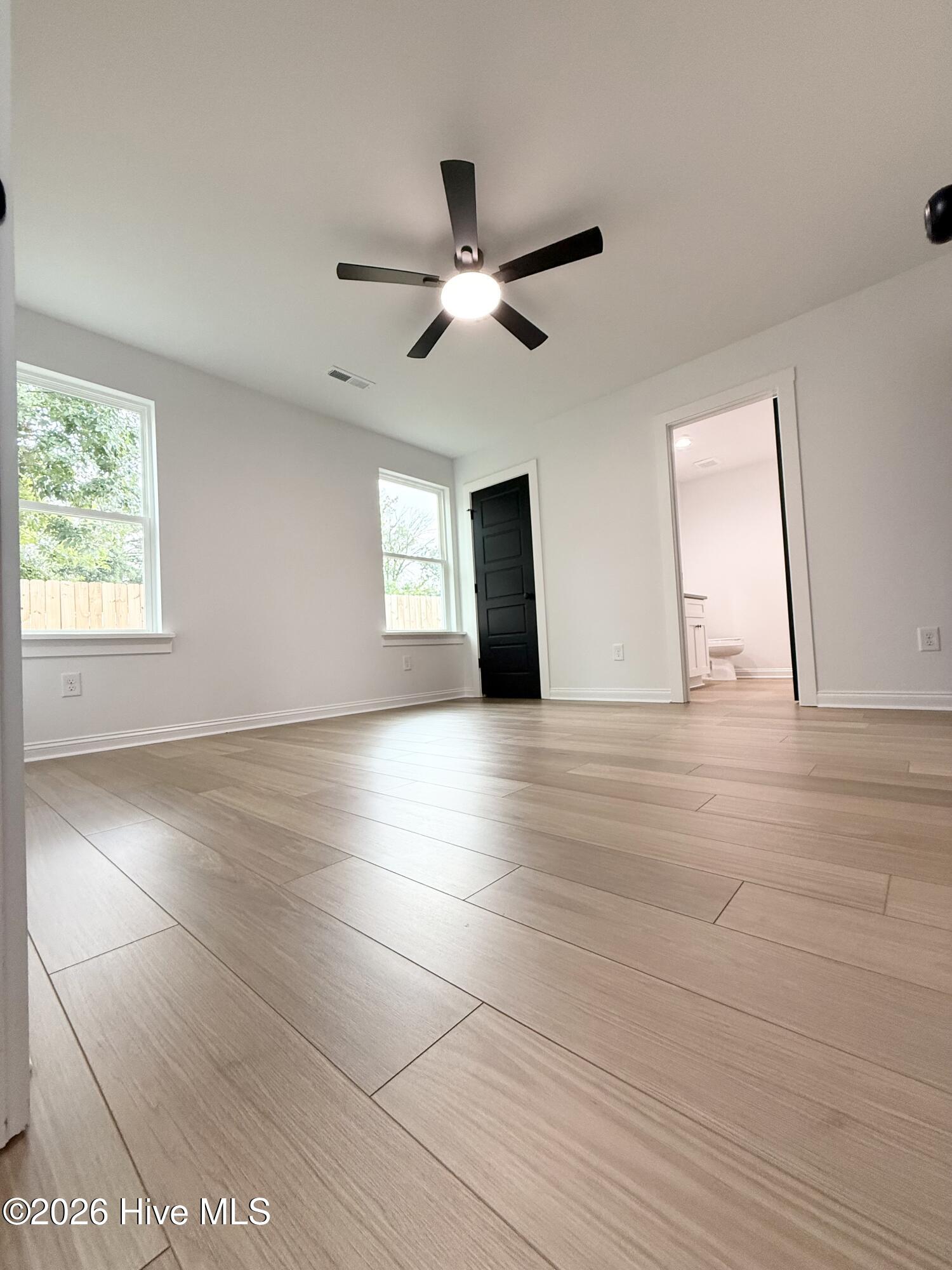 506 Crump Street Property Photo 12