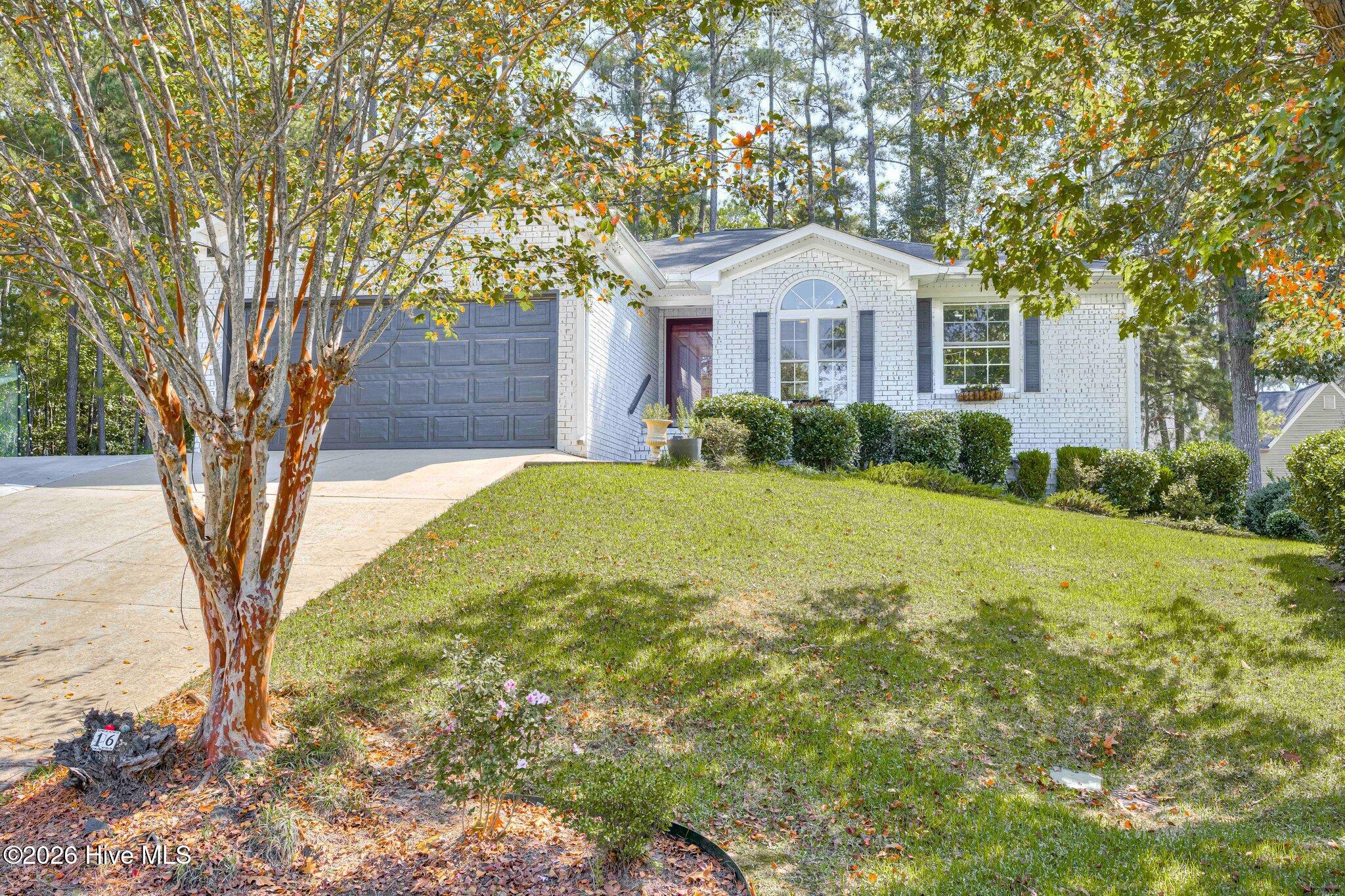 16 Woodhill Place Property Photo 1