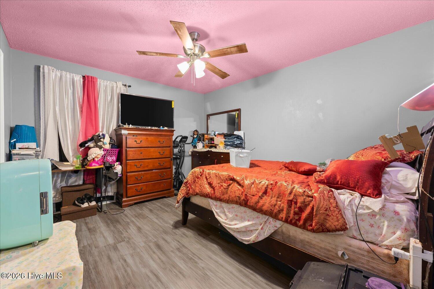 2246 Winston Way Property Photo 8
