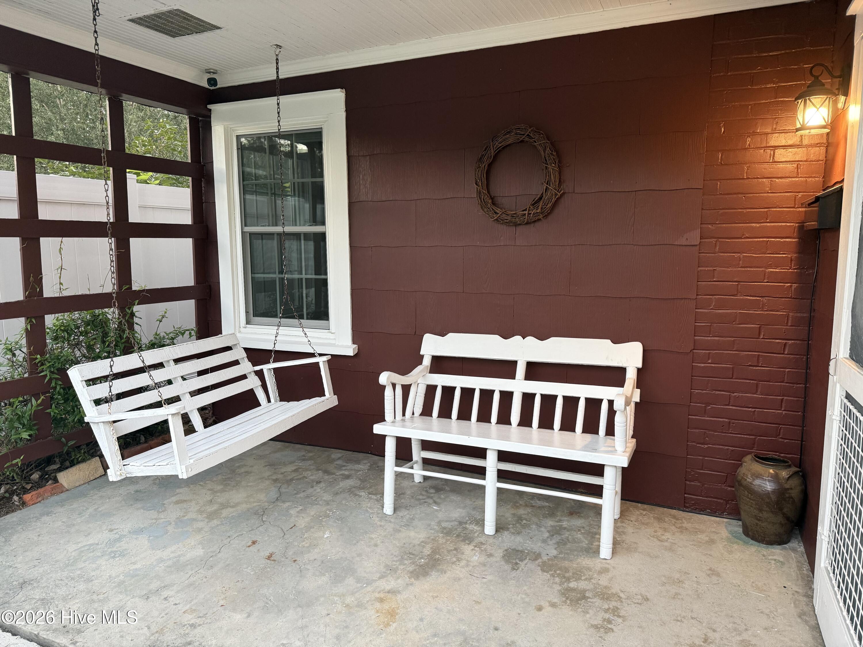322 River Road Property Photo 2