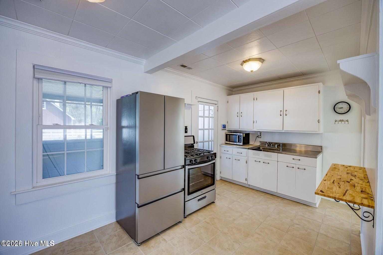 322 River Road Property Photo 5