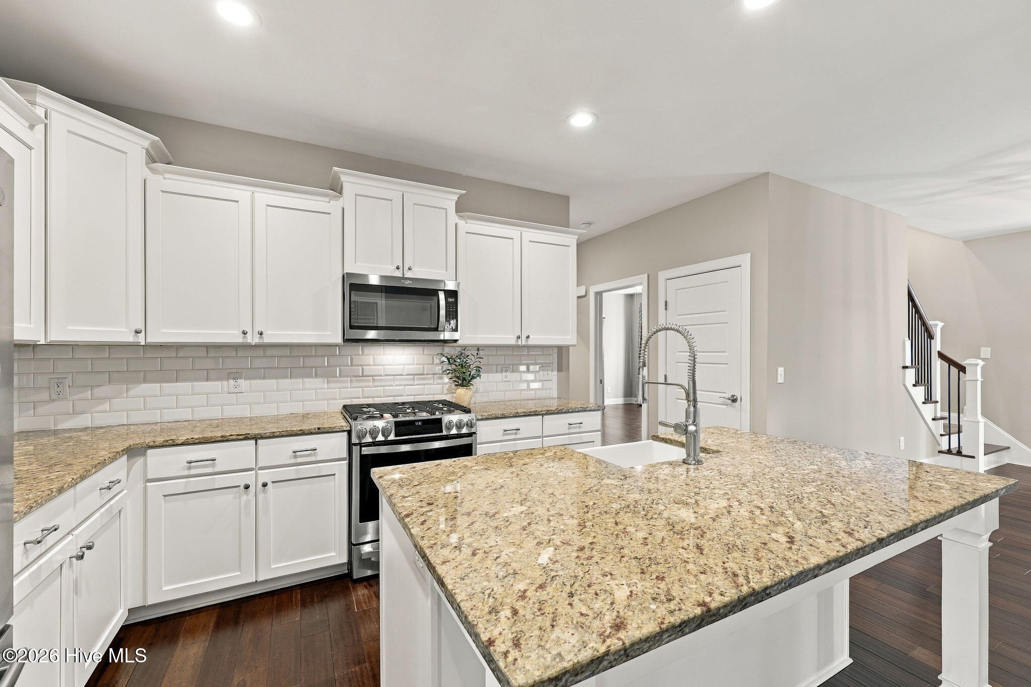 28 Bedford Circle Property Photo 17
