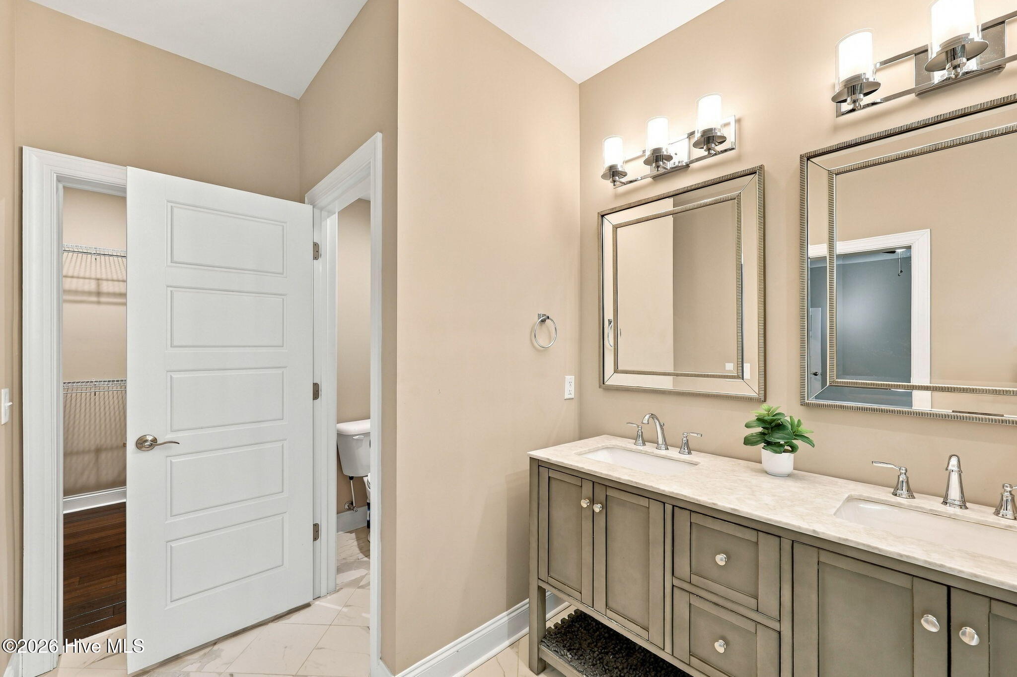 28 Bedford Circle Property Photo 24