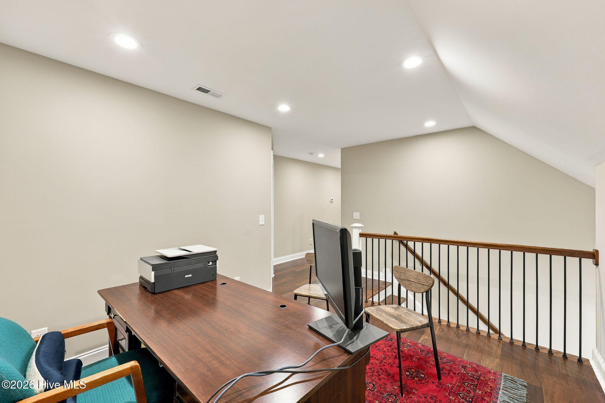28 Bedford Circle Property Photo 28