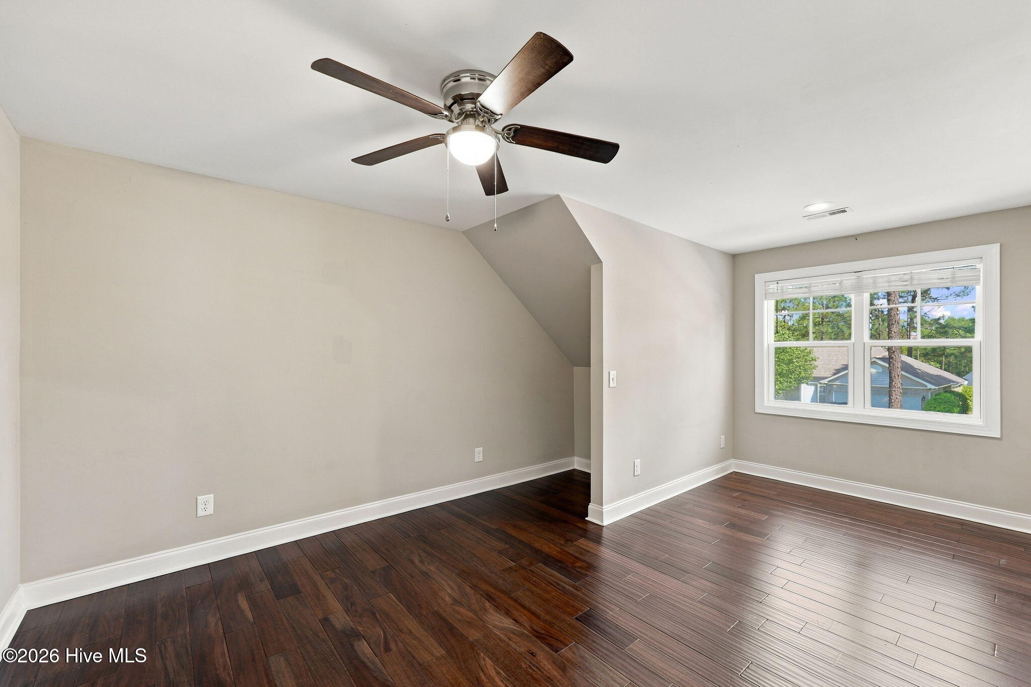 28 Bedford Circle Property Photo 29
