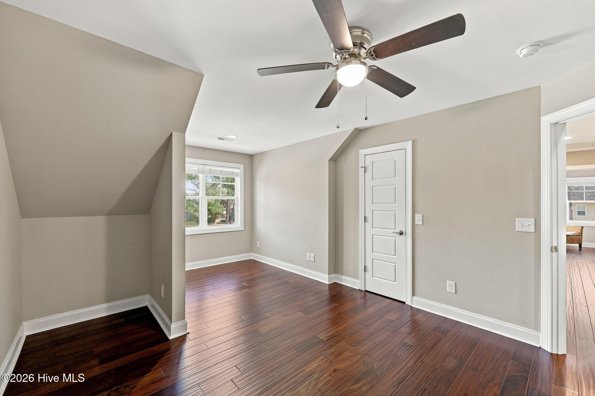 28 Bedford Circle Property Photo 30