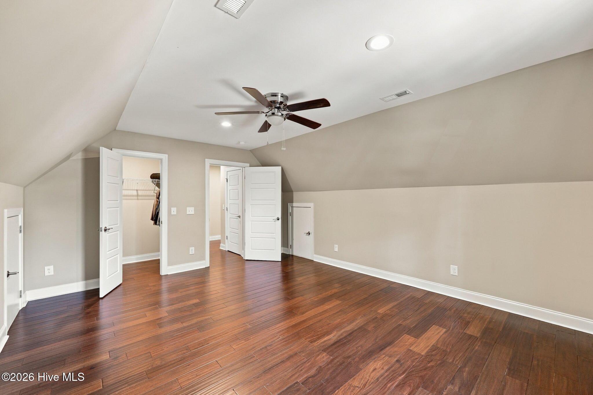 28 Bedford Circle Property Photo 36