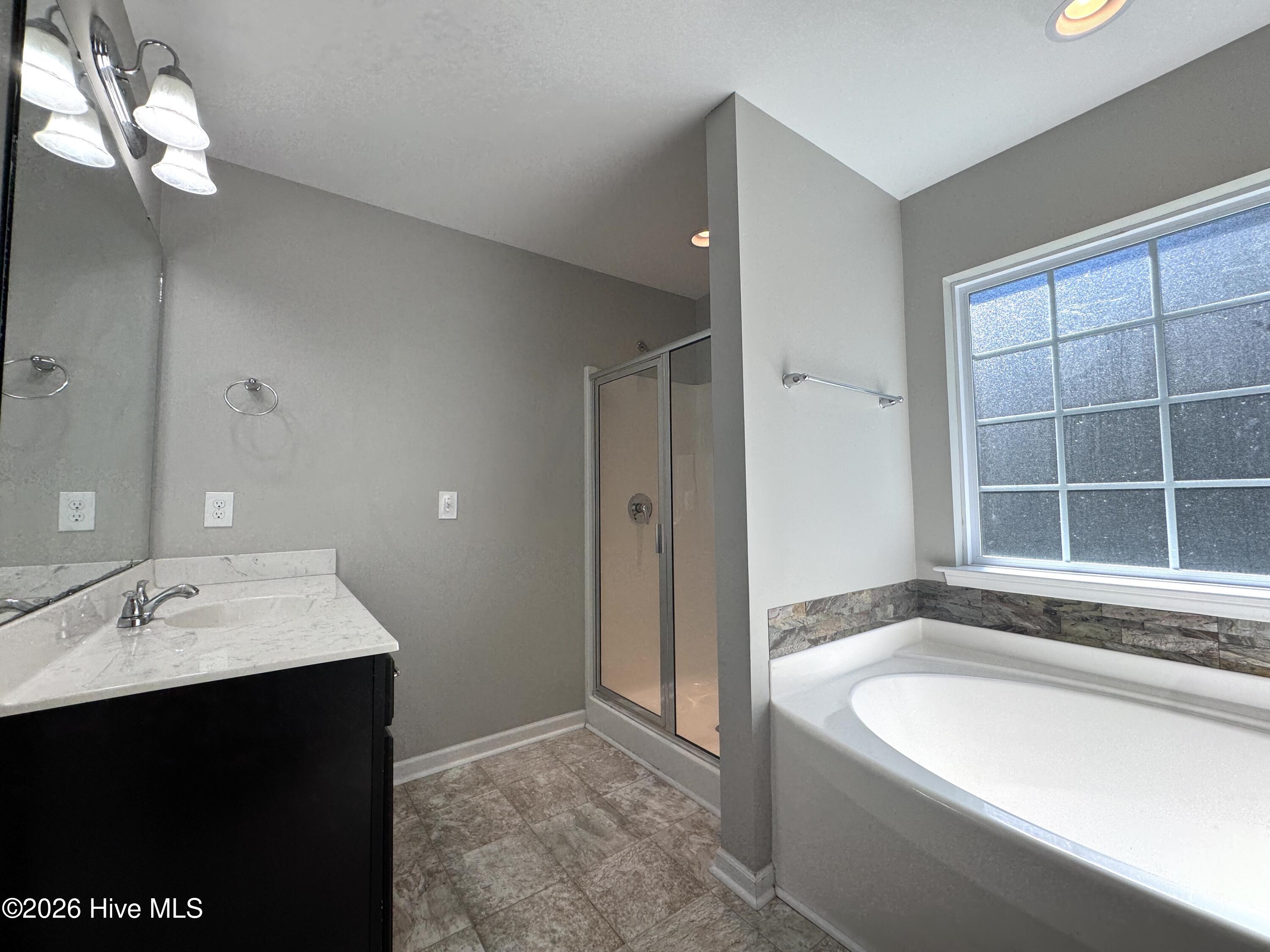 210 Lynden Lane Property Photo 25