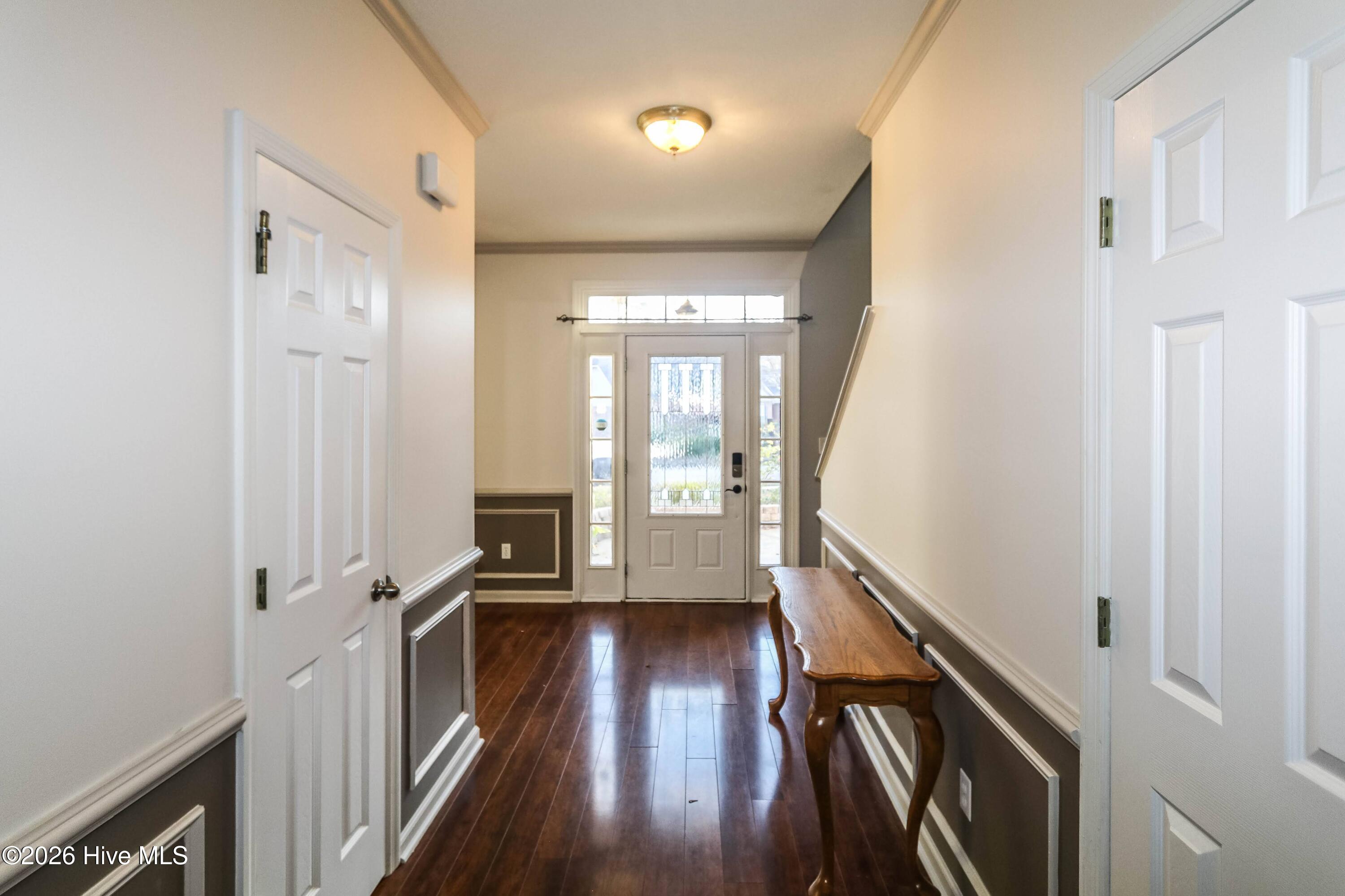 4704 Park Ridge Court Property Photo 4