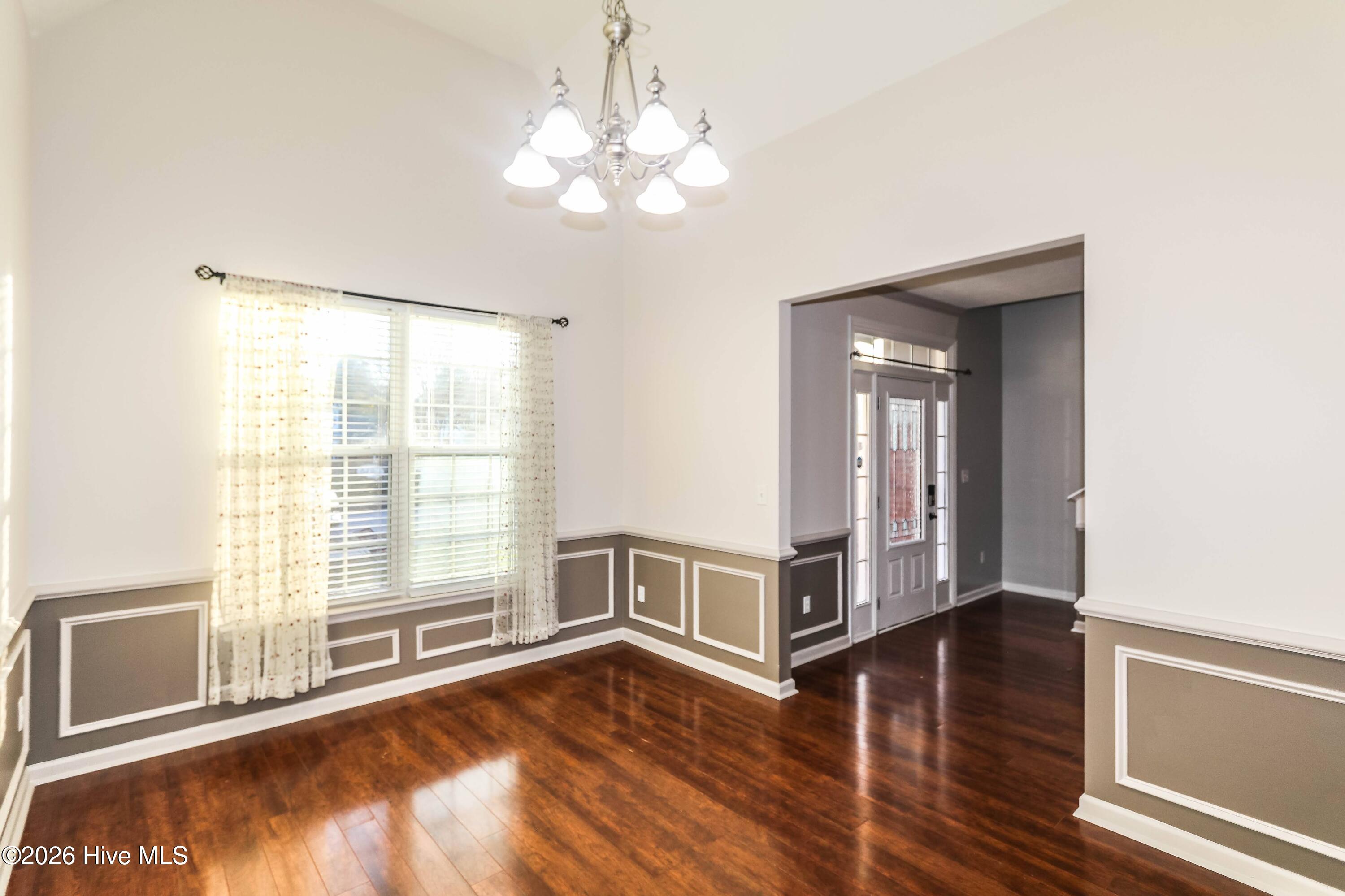 4704 Park Ridge Court Property Photo 8