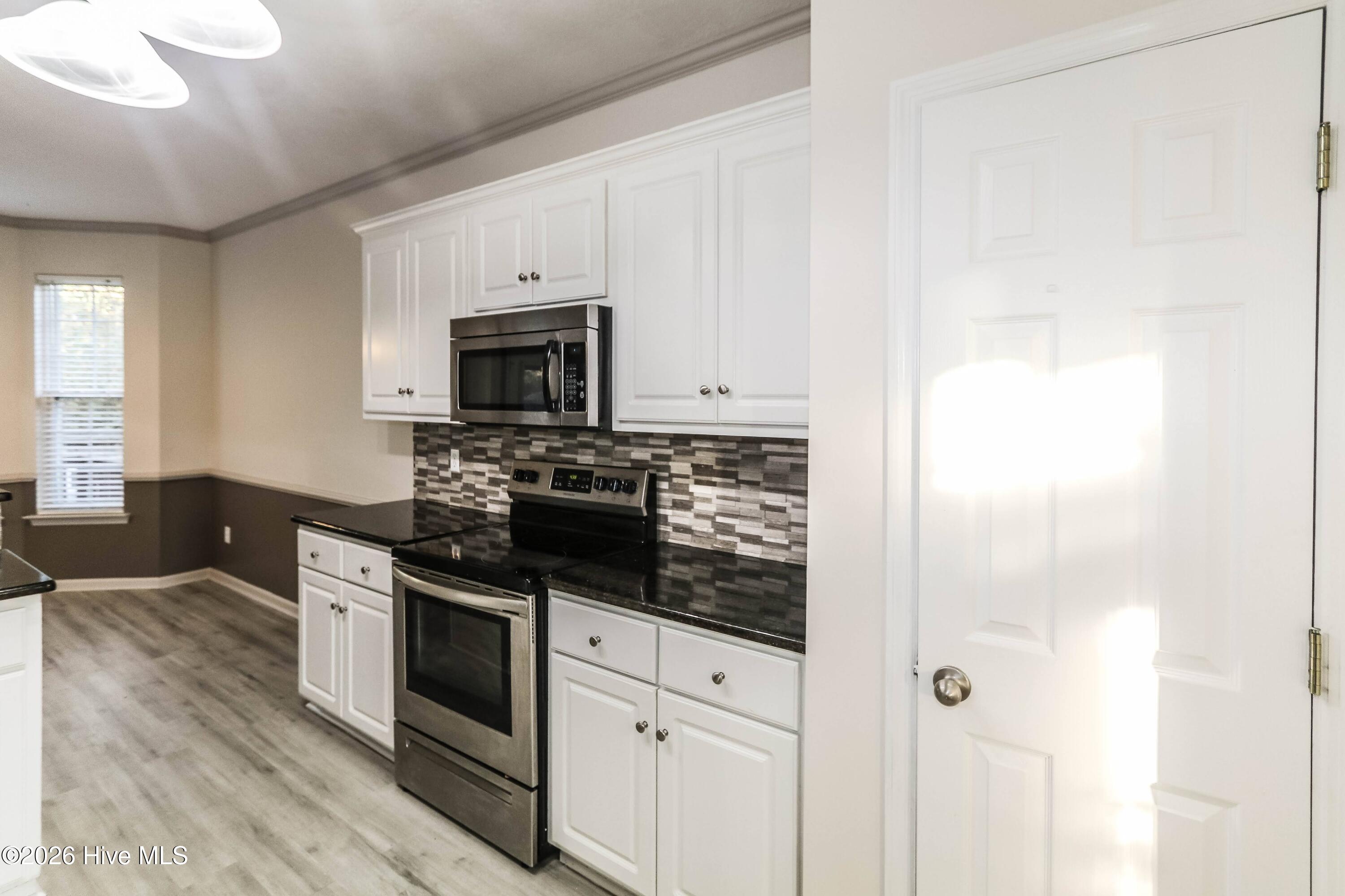 4704 Park Ridge Court Property Photo 11