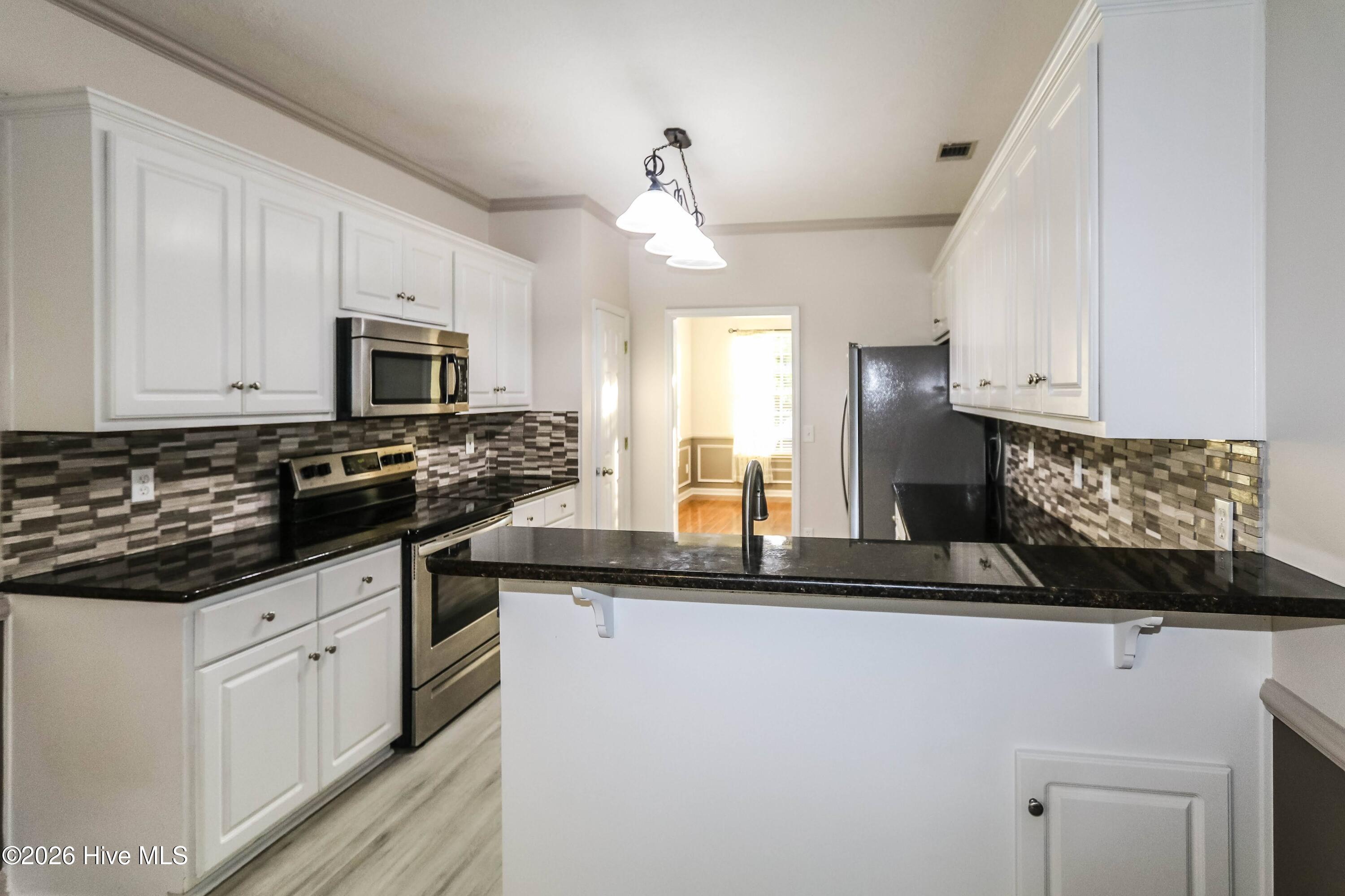4704 Park Ridge Court Property Photo 14