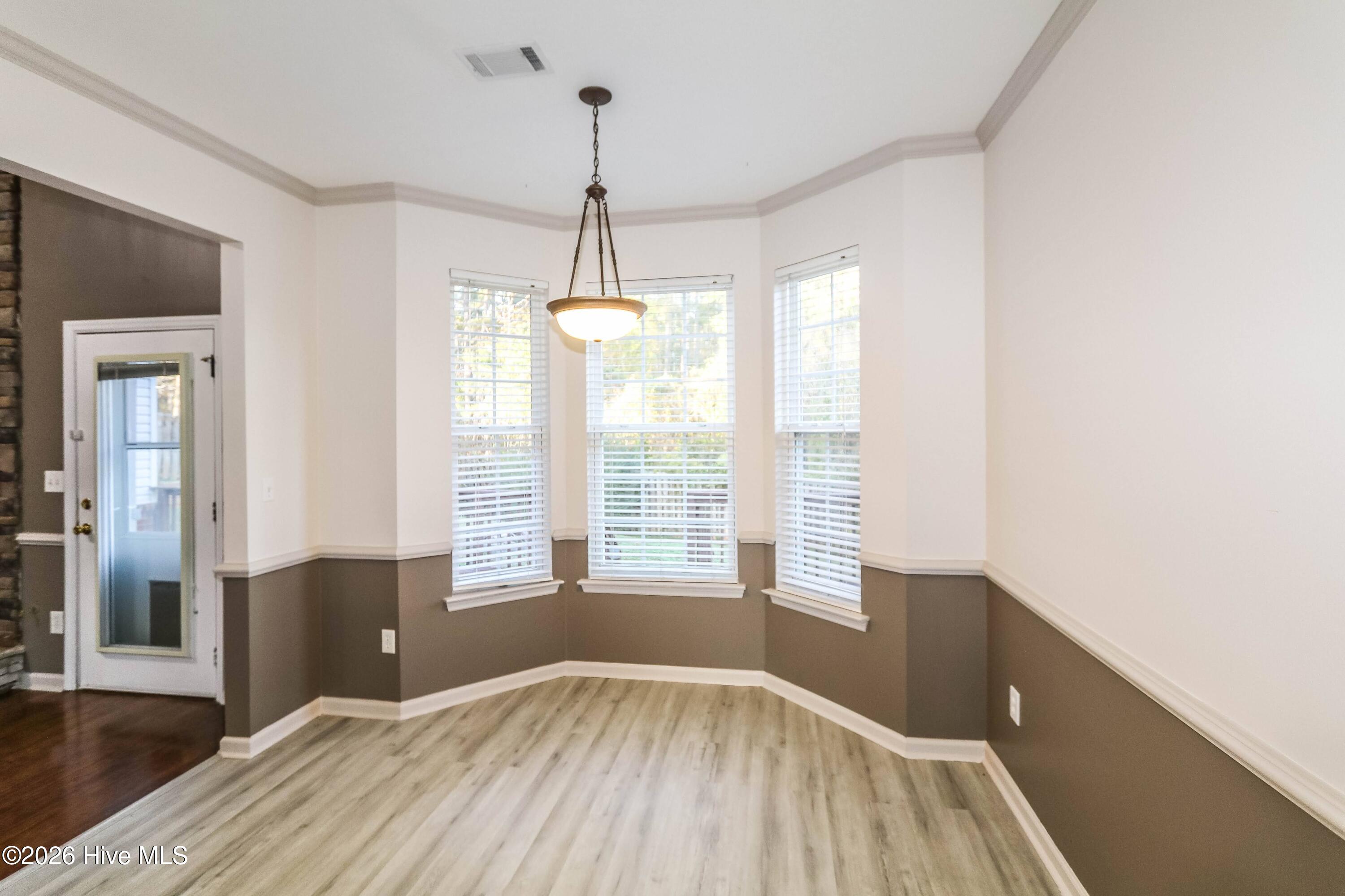 4704 Park Ridge Court Property Photo 15