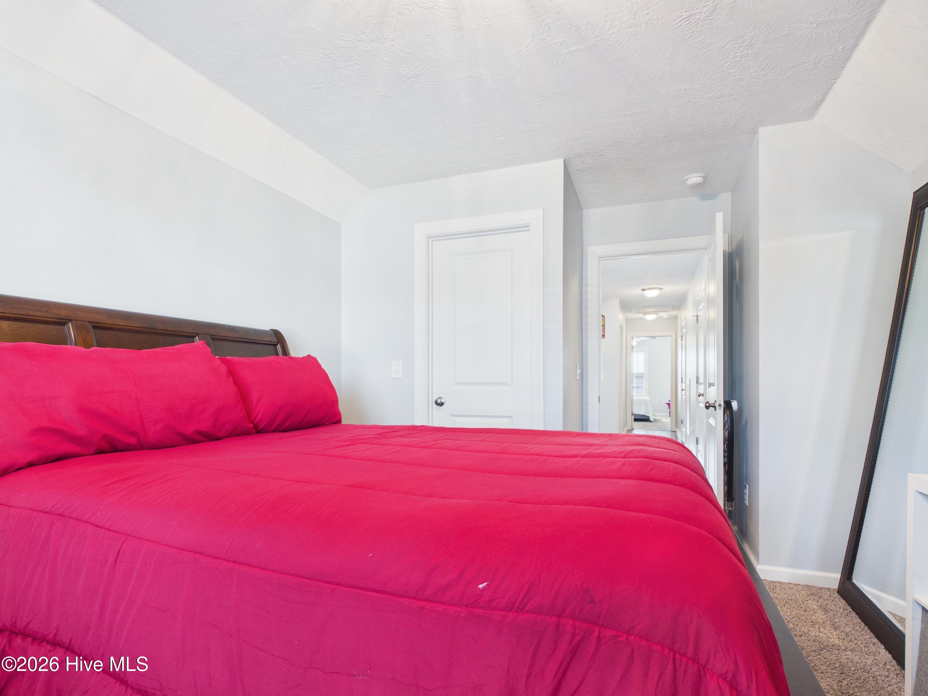 1016 Glenhaven Drive Property Photo 3