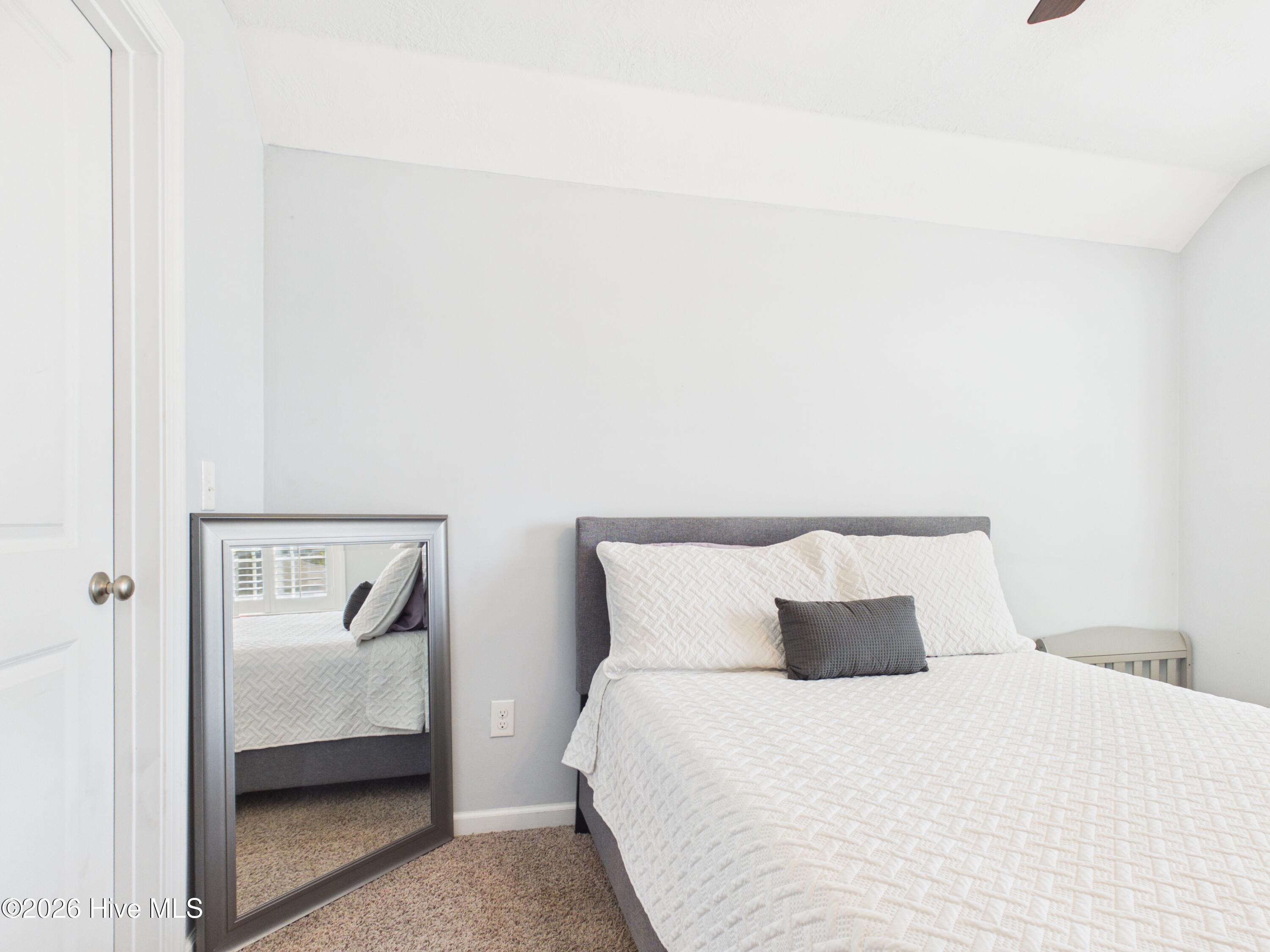 1016 Glenhaven Drive Property Photo 16