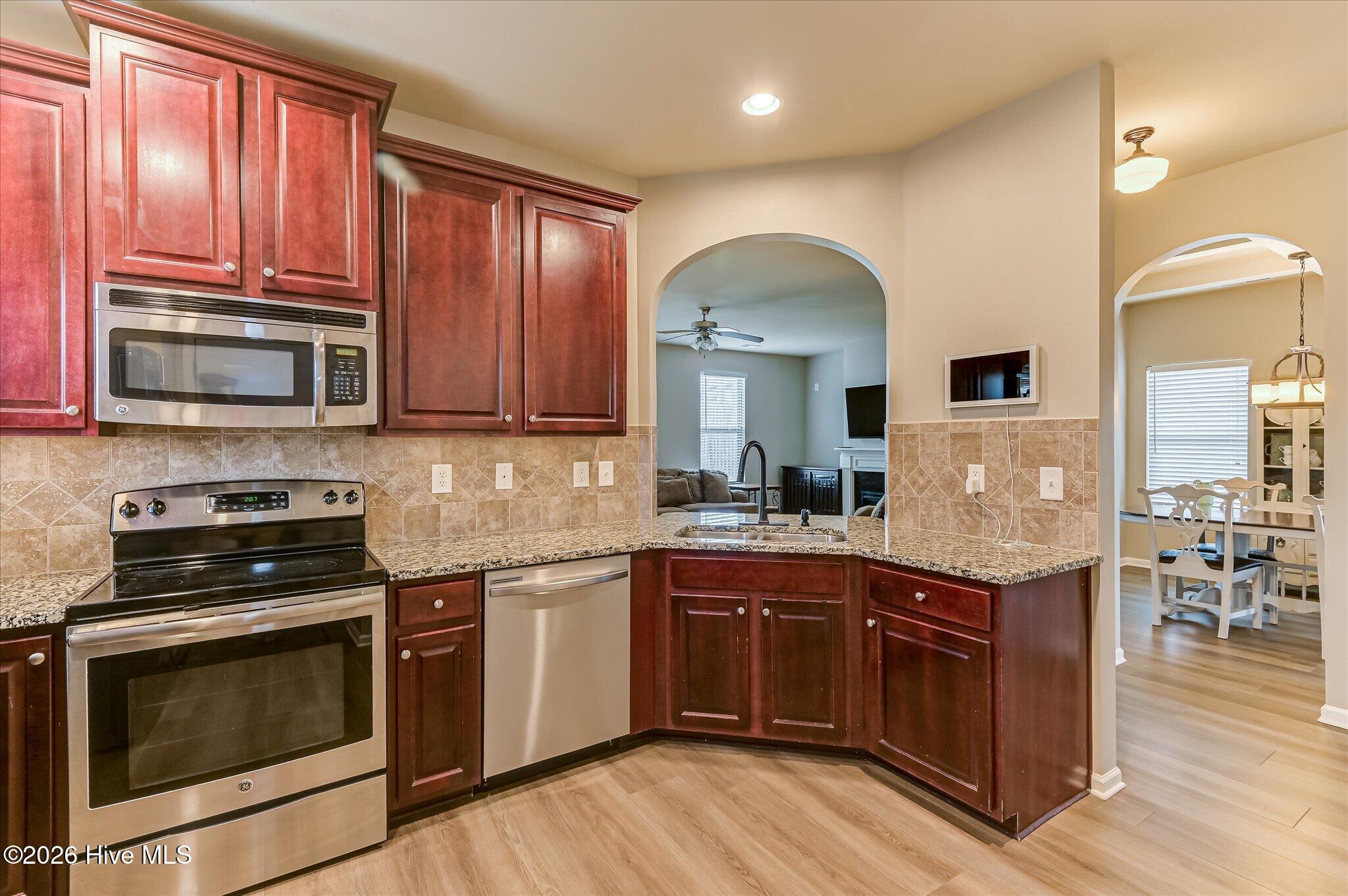 189 Pendulum Ridge Property Photo 4
