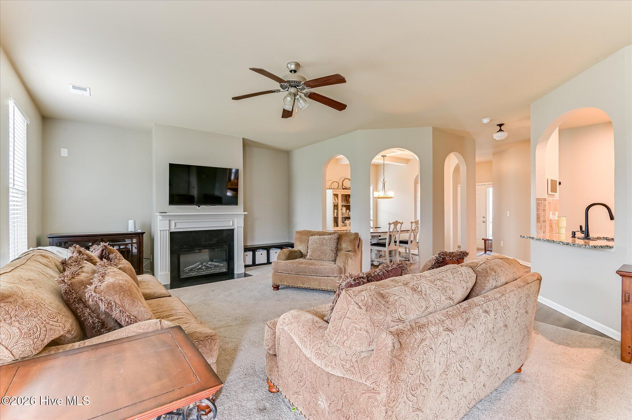 189 Pendulum Ridge Property Photo 15