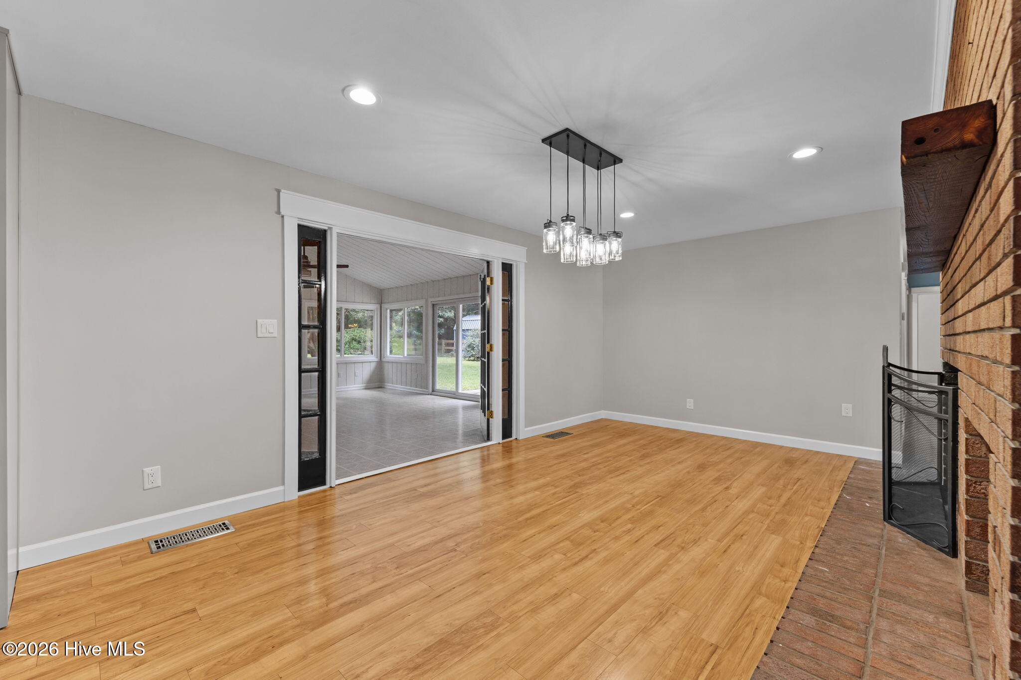 89 S Lakeshore Drive Property Photo 7