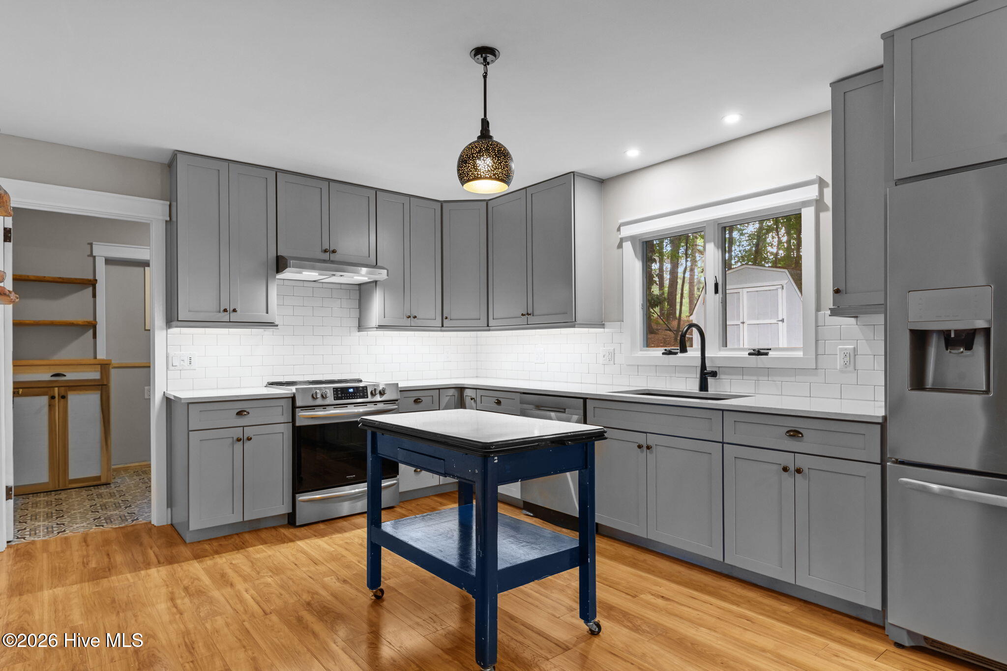 89 S Lakeshore Drive Property Photo 9