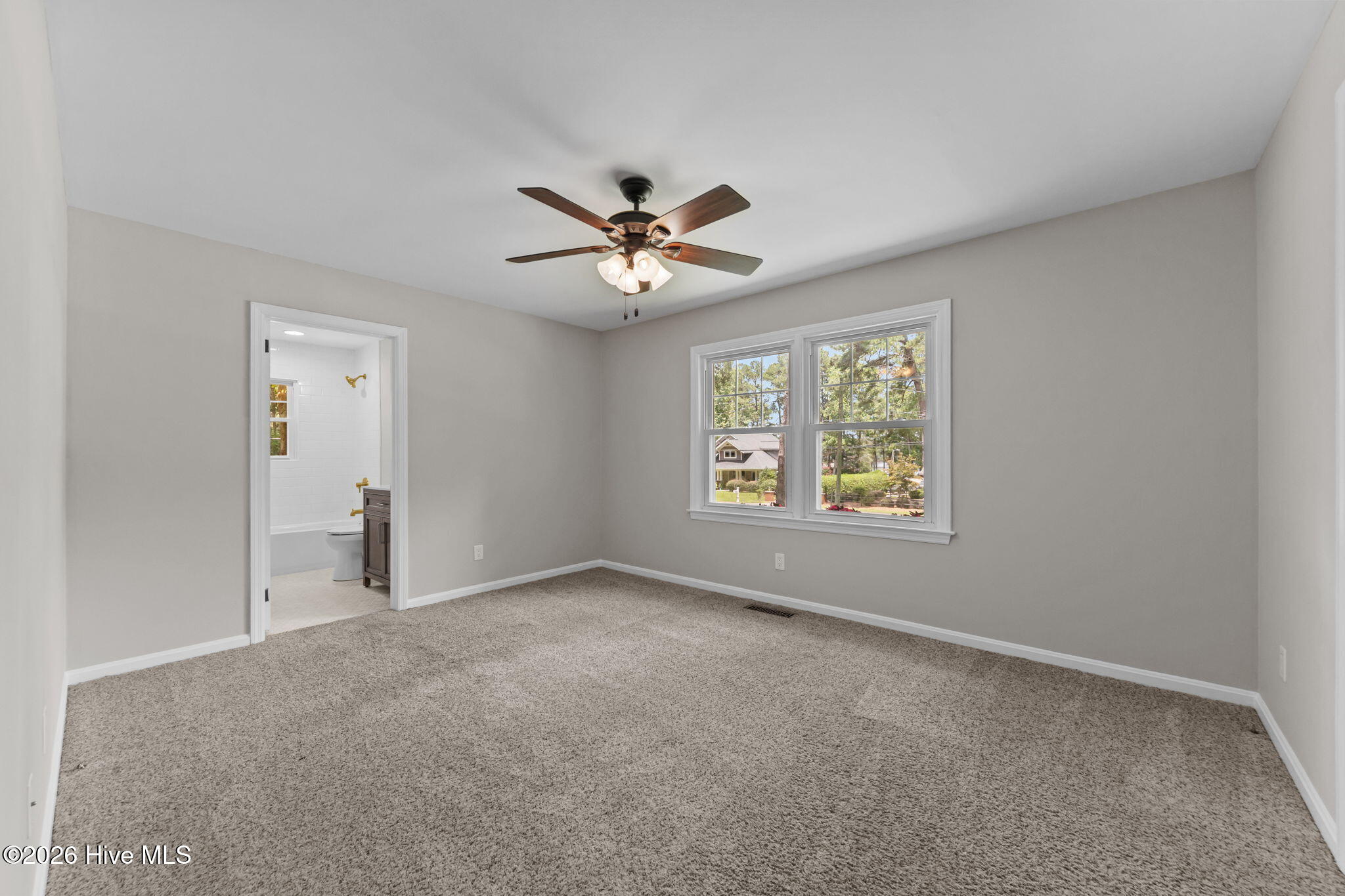 89 S Lakeshore Drive Property Photo 15