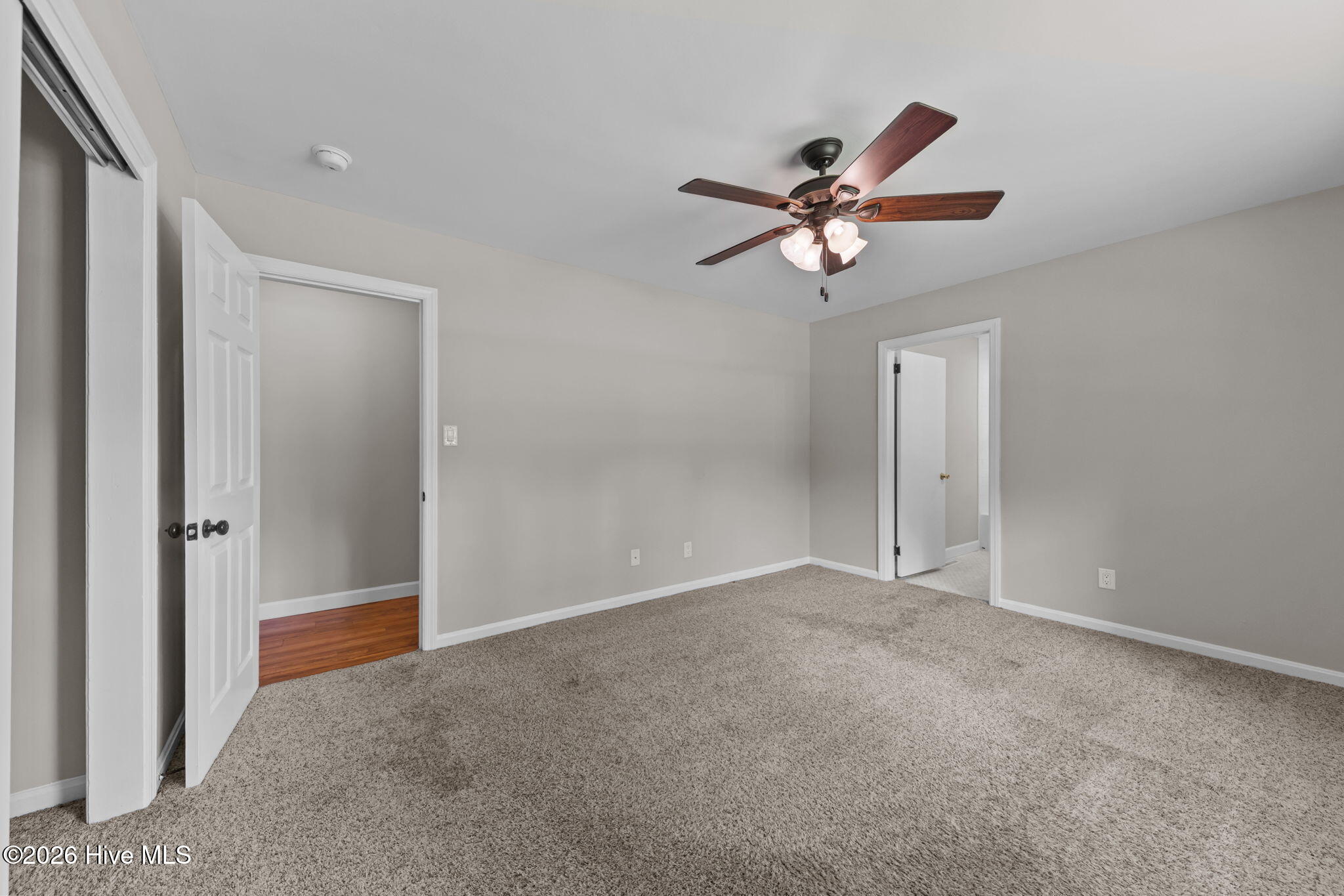 89 S Lakeshore Drive Property Photo 17